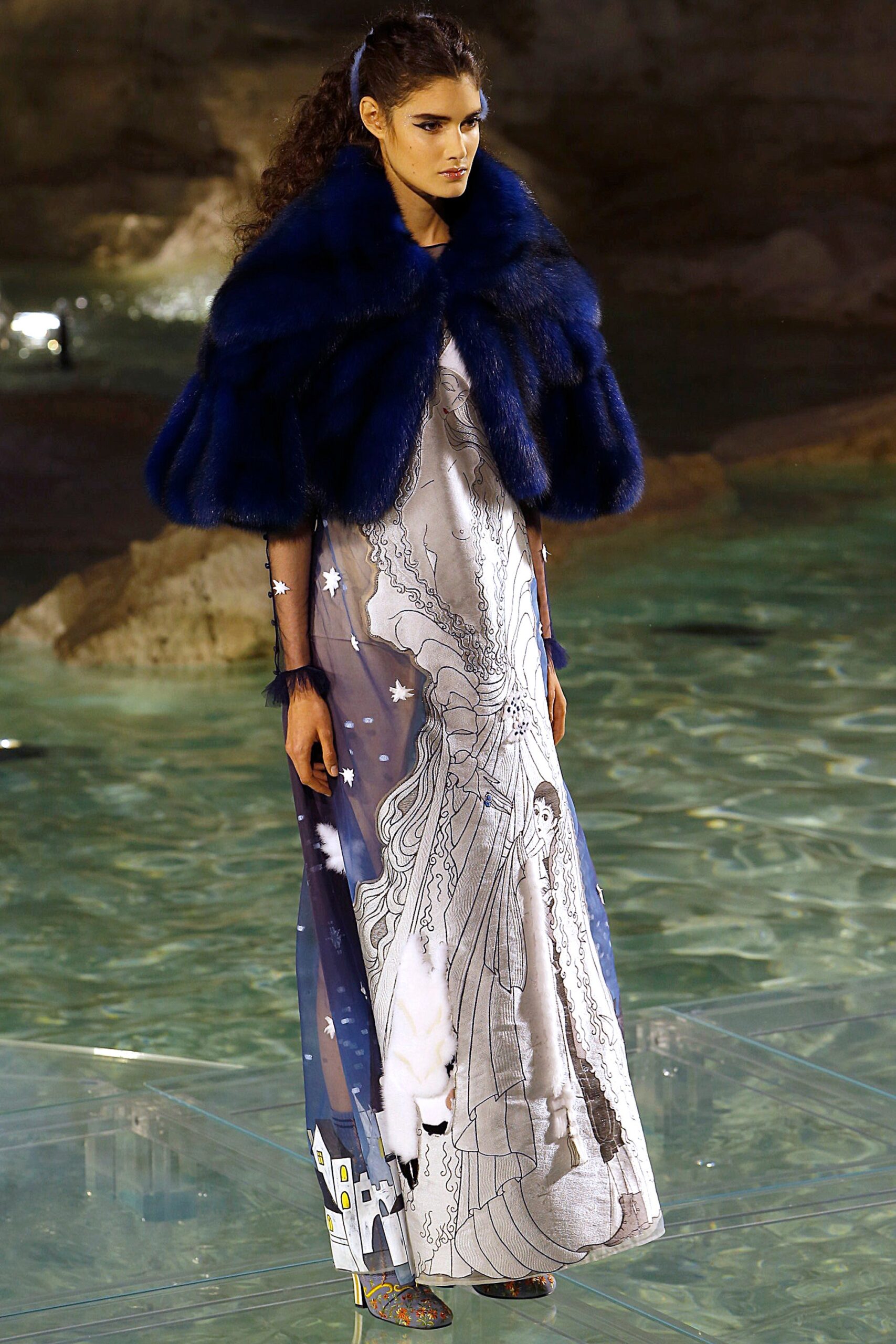 Fendi F/W 16 Couture Look 33