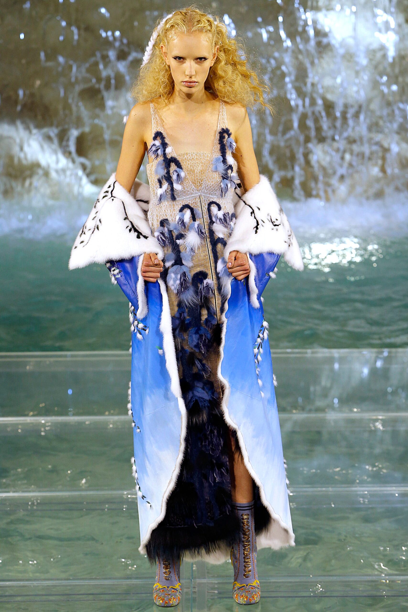 Fendi F/W 16 Couture Look 34