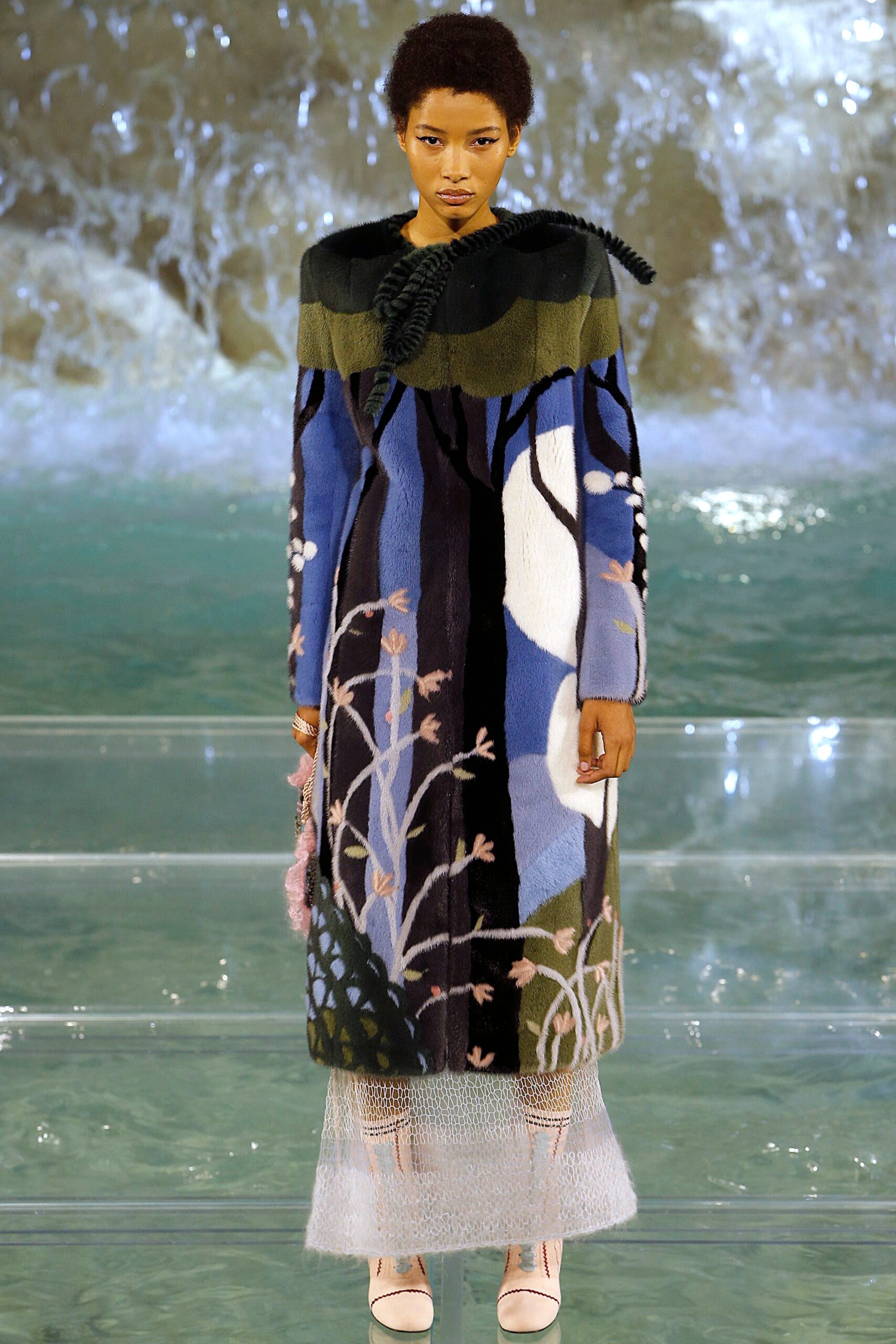 Fendi F/W 16 Couture Look 36