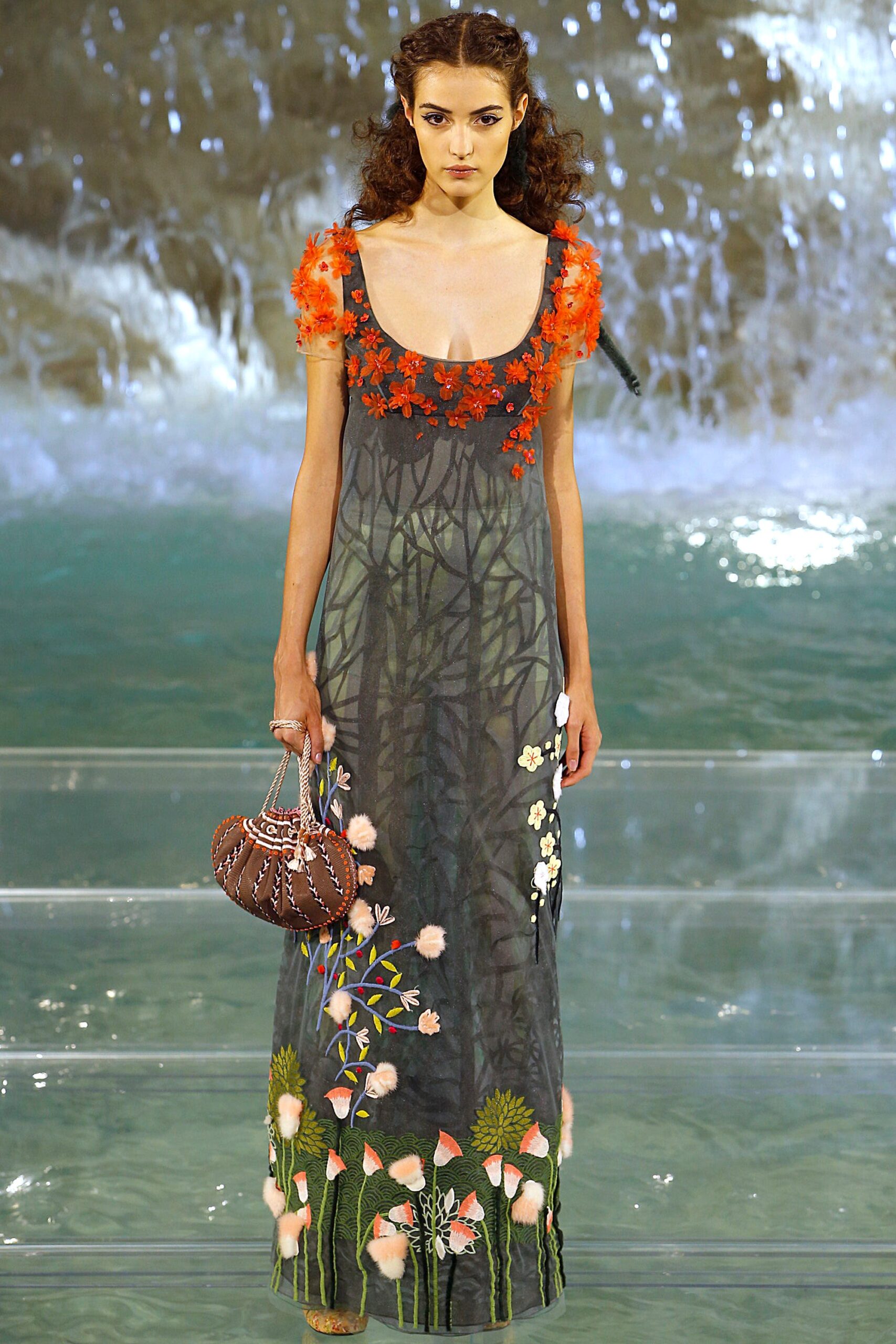 Fendi F/W 16 Couture Look 37