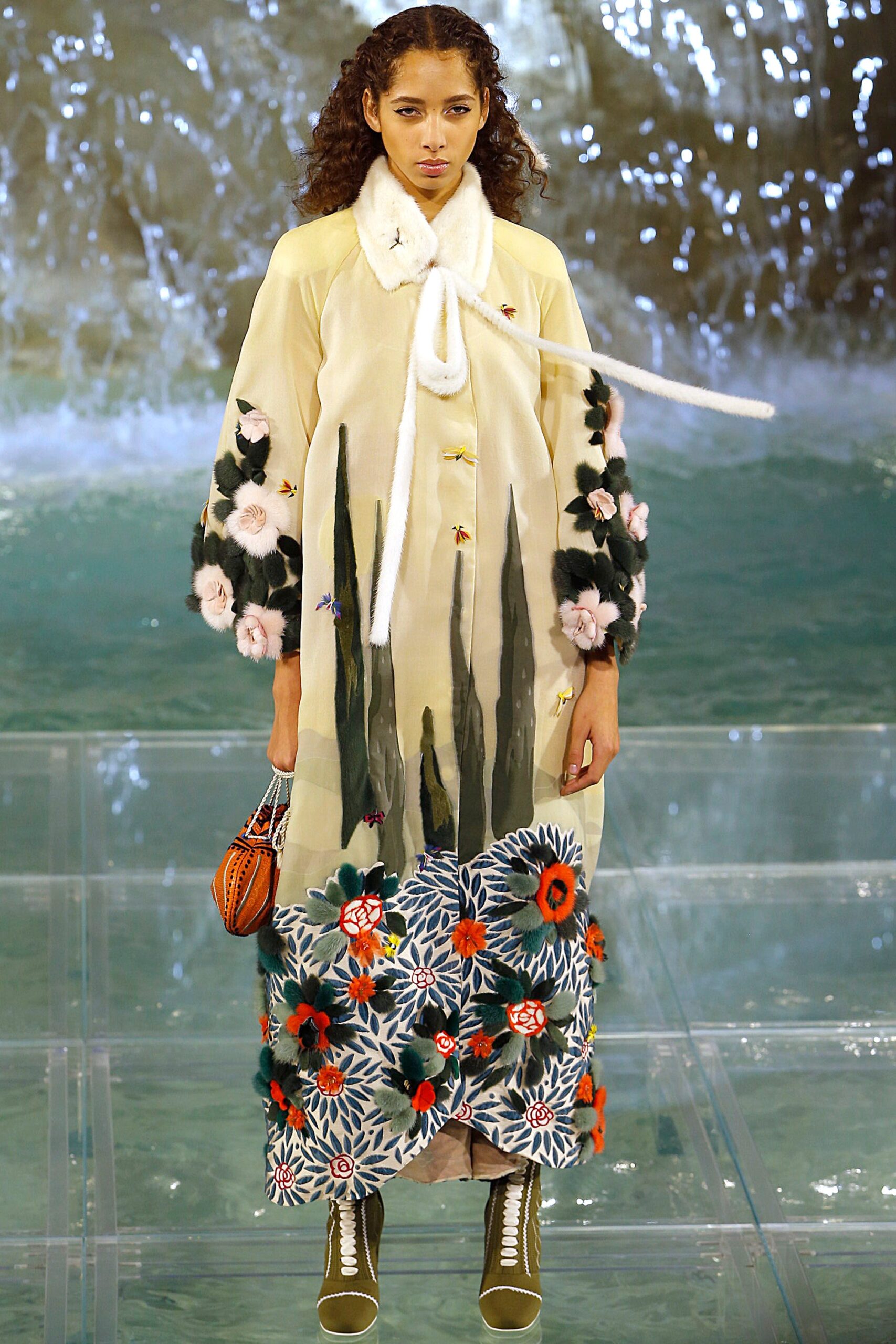 Fendi F/W 16 Couture Look 39