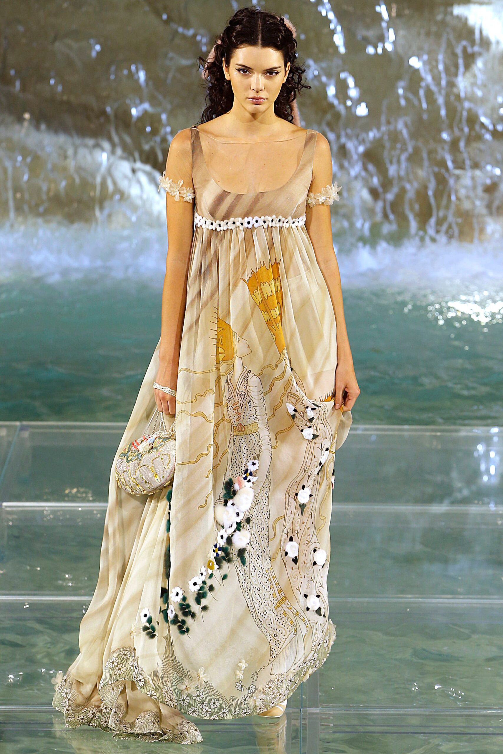 Fendi F/W 16 Couture Look 40
