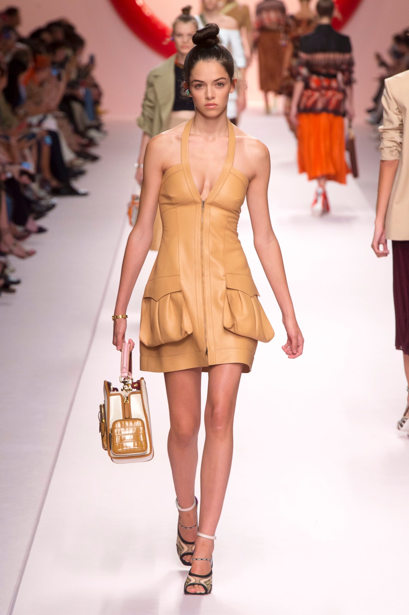 Fendi S/S 19 Look 2