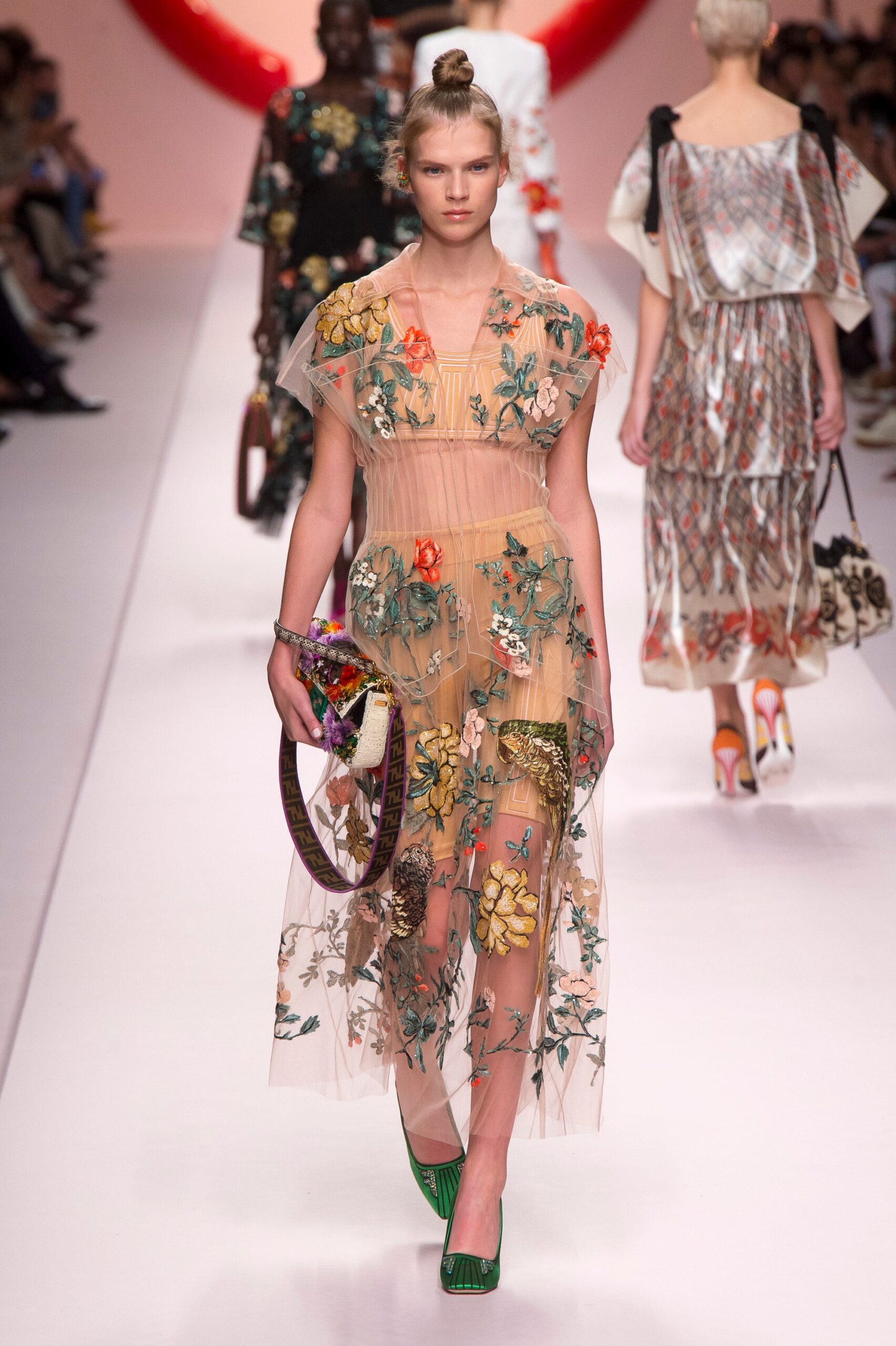 Fendi S/S 19 Look 3