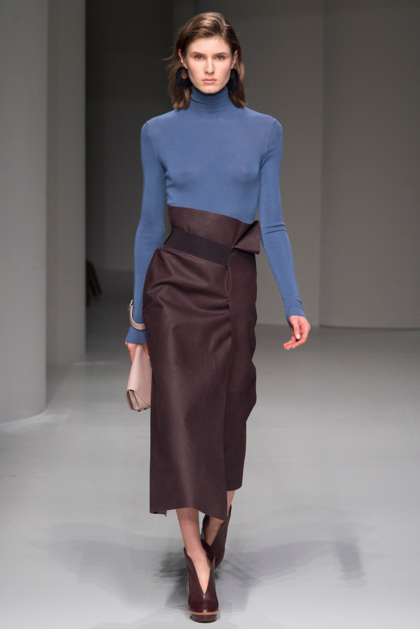 Ferragamo F/W 17 Look 2