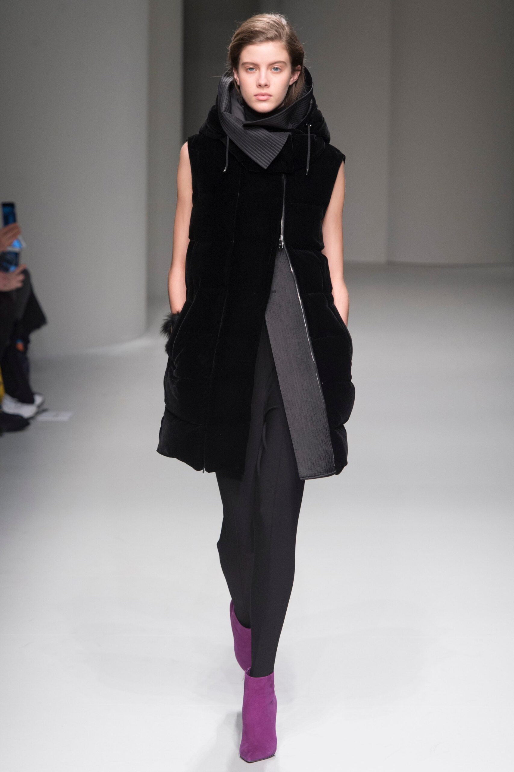 Ferragamo F/W 17 Look 9