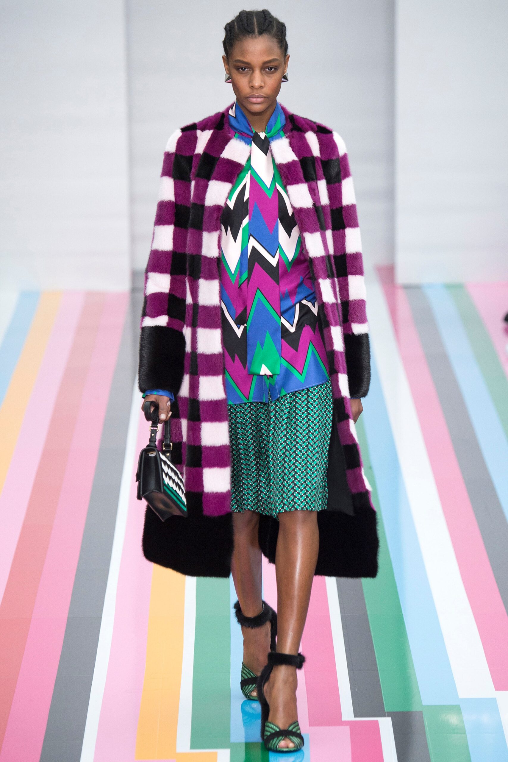 Ferragamo F/W 16 Look 16