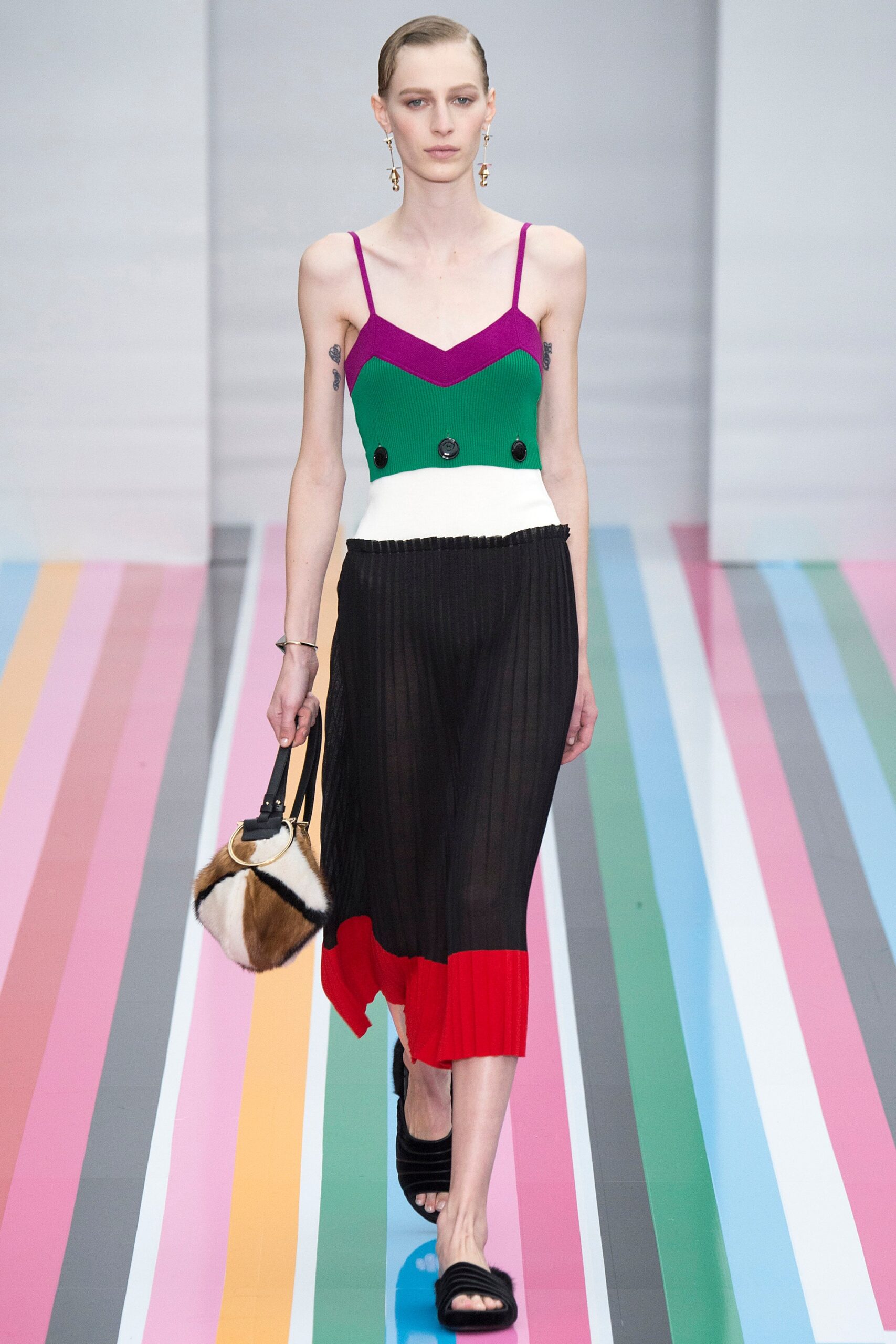 Ferragamo F/W 16 Look 19