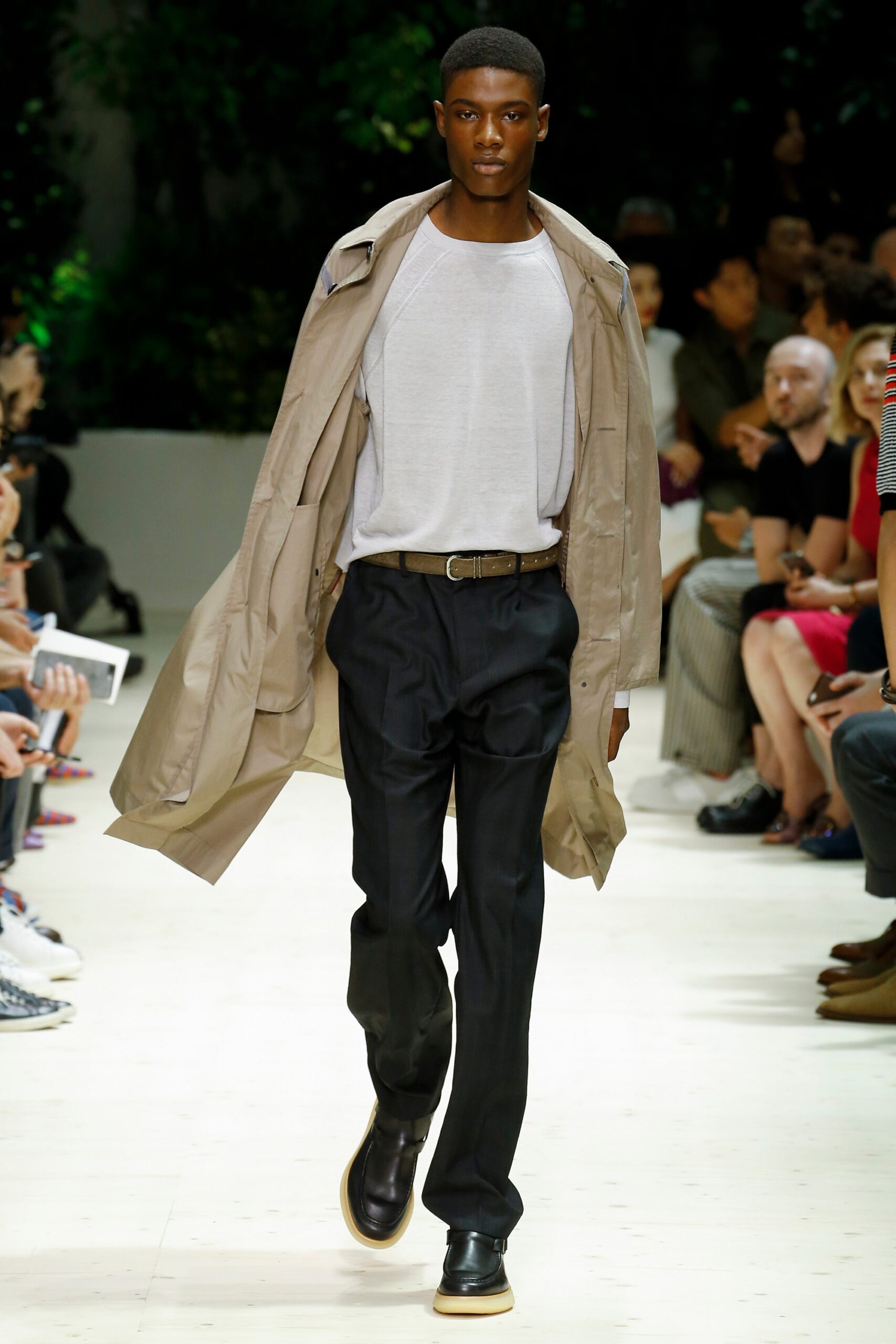 Ferragamo S/S 18 Menswear Look 17