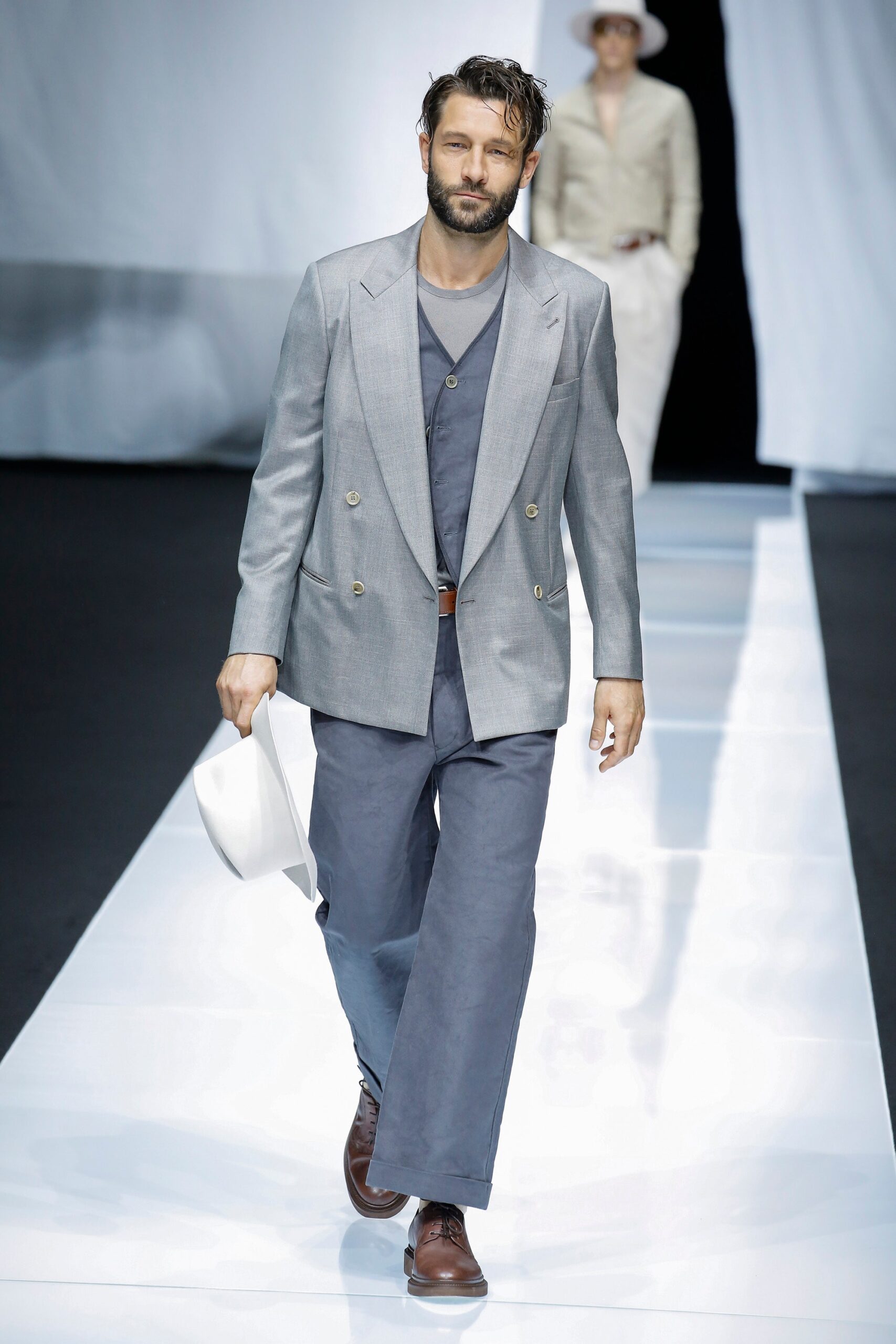 Giorgio Armani S/S 19 Menswear Look 4