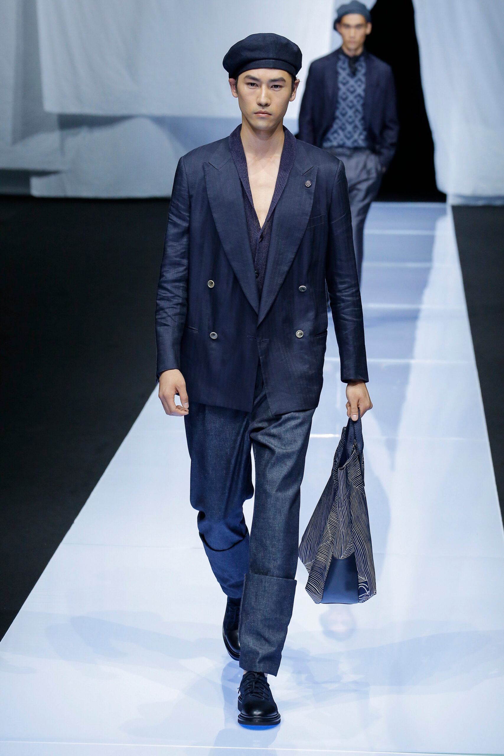 Giorgio Armani S/S 19 Menswear Look 13