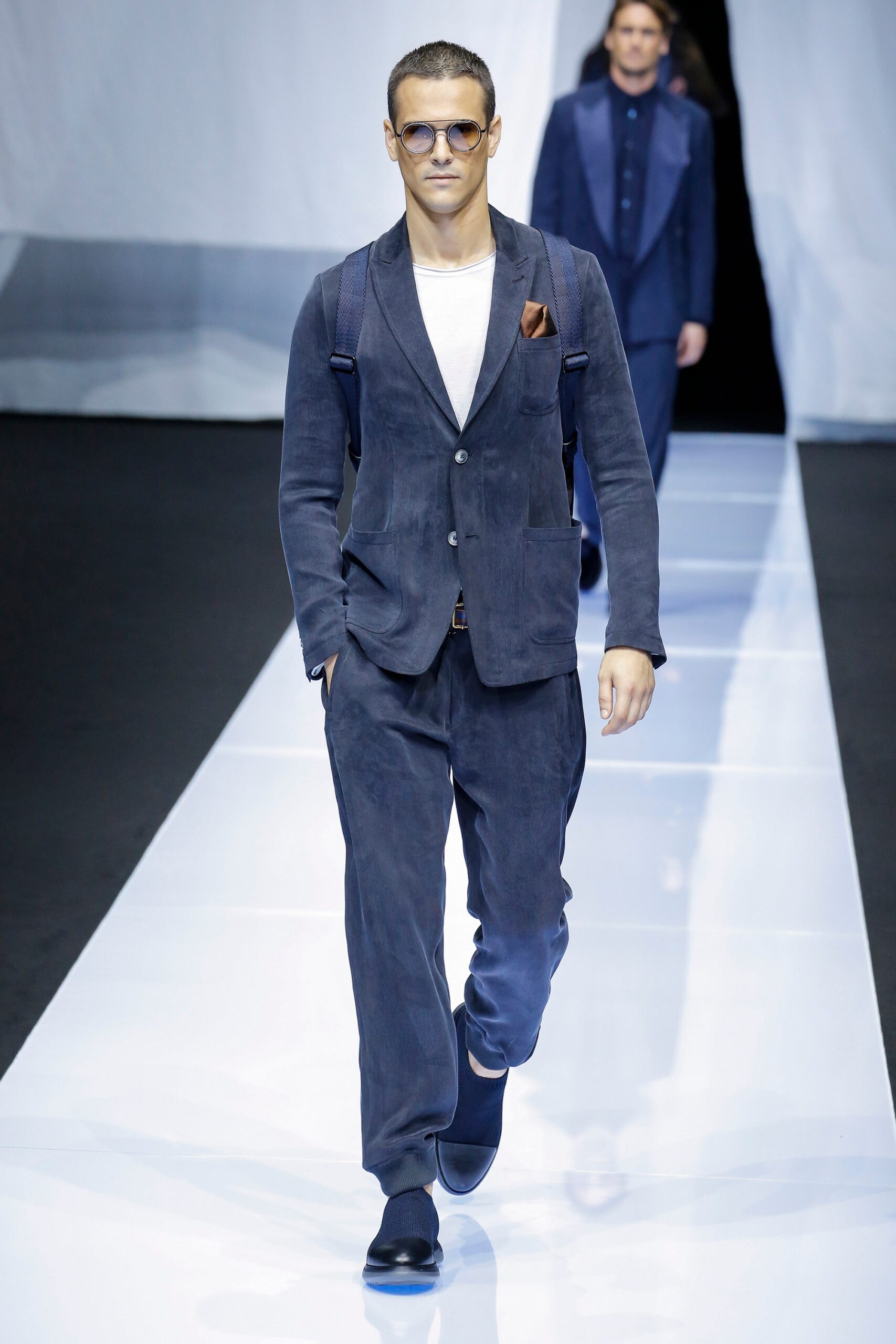 Giorgio Armani S/S 19 Menswear Look 26