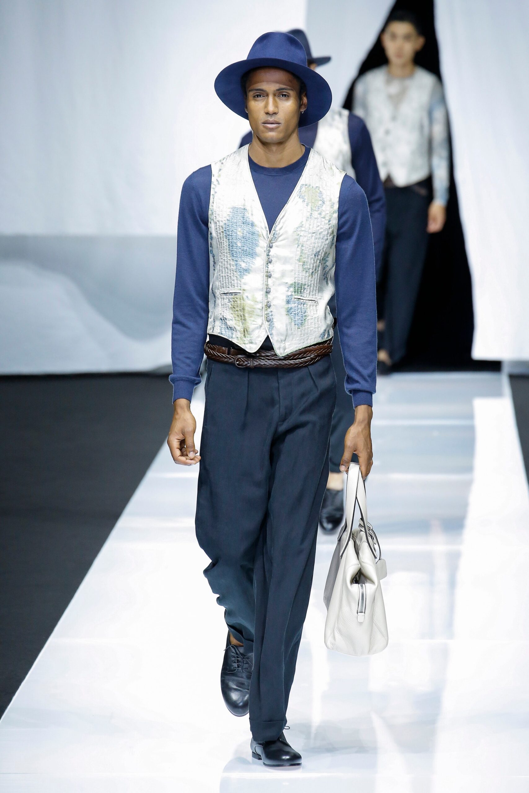 Giorgio Armani S/S 19 Menswear Look 58