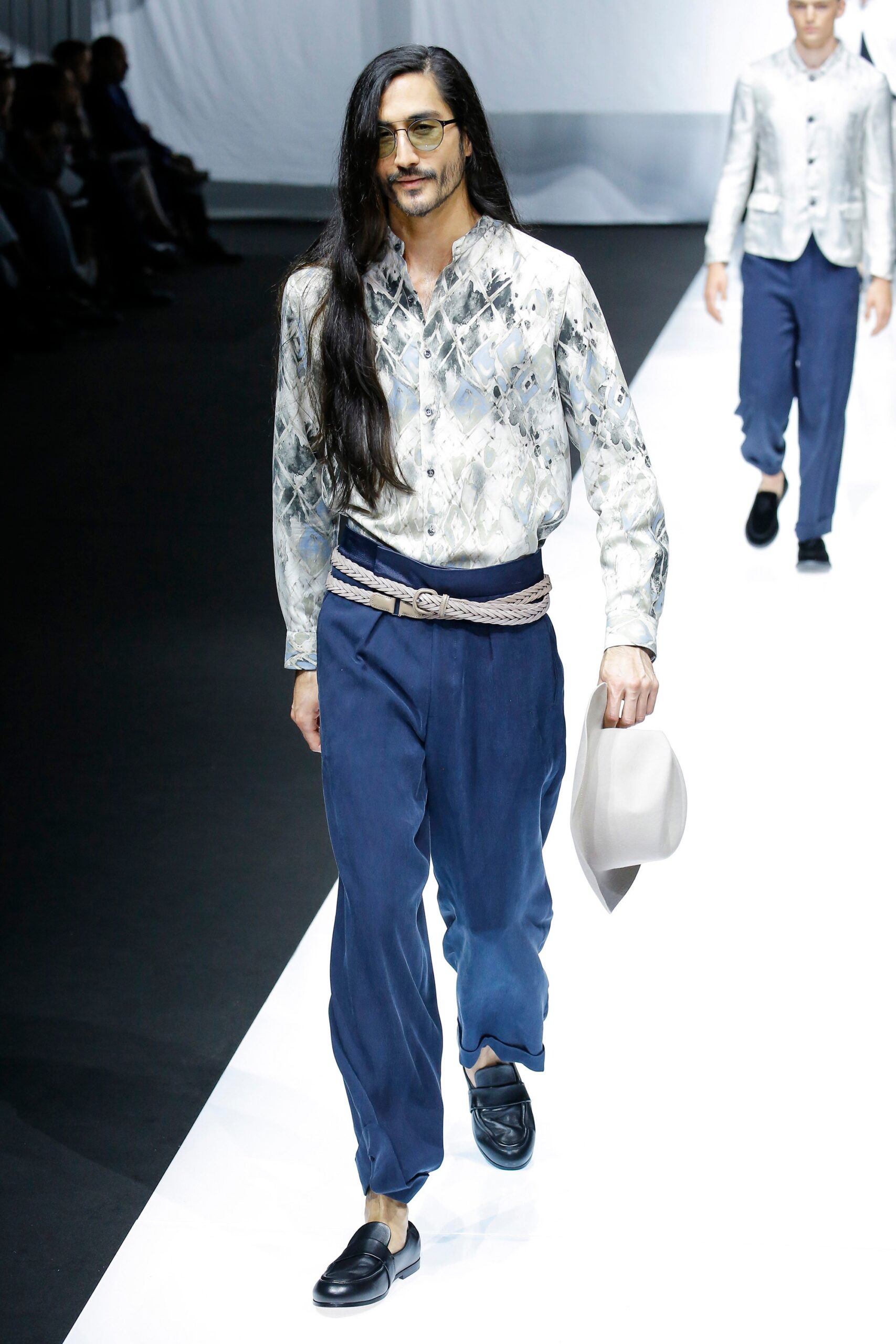 Giorgio Armani S/S 19 Menswear Look 61