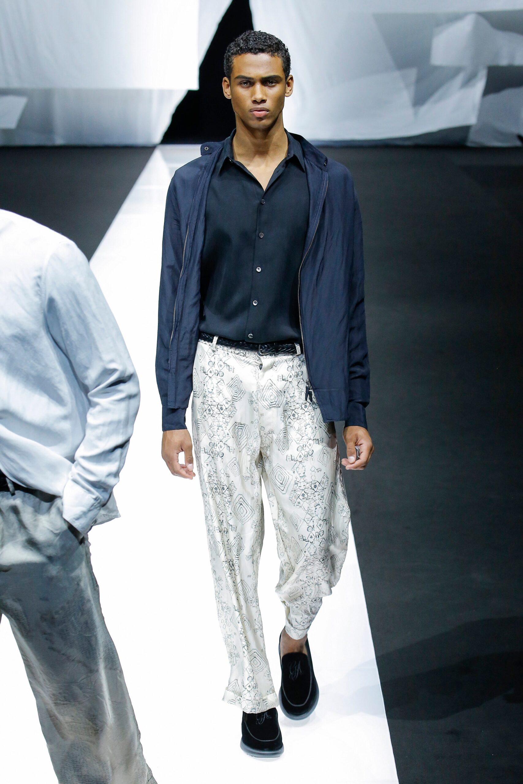 Giorgio Armani S/S 19 Menswear Look 64