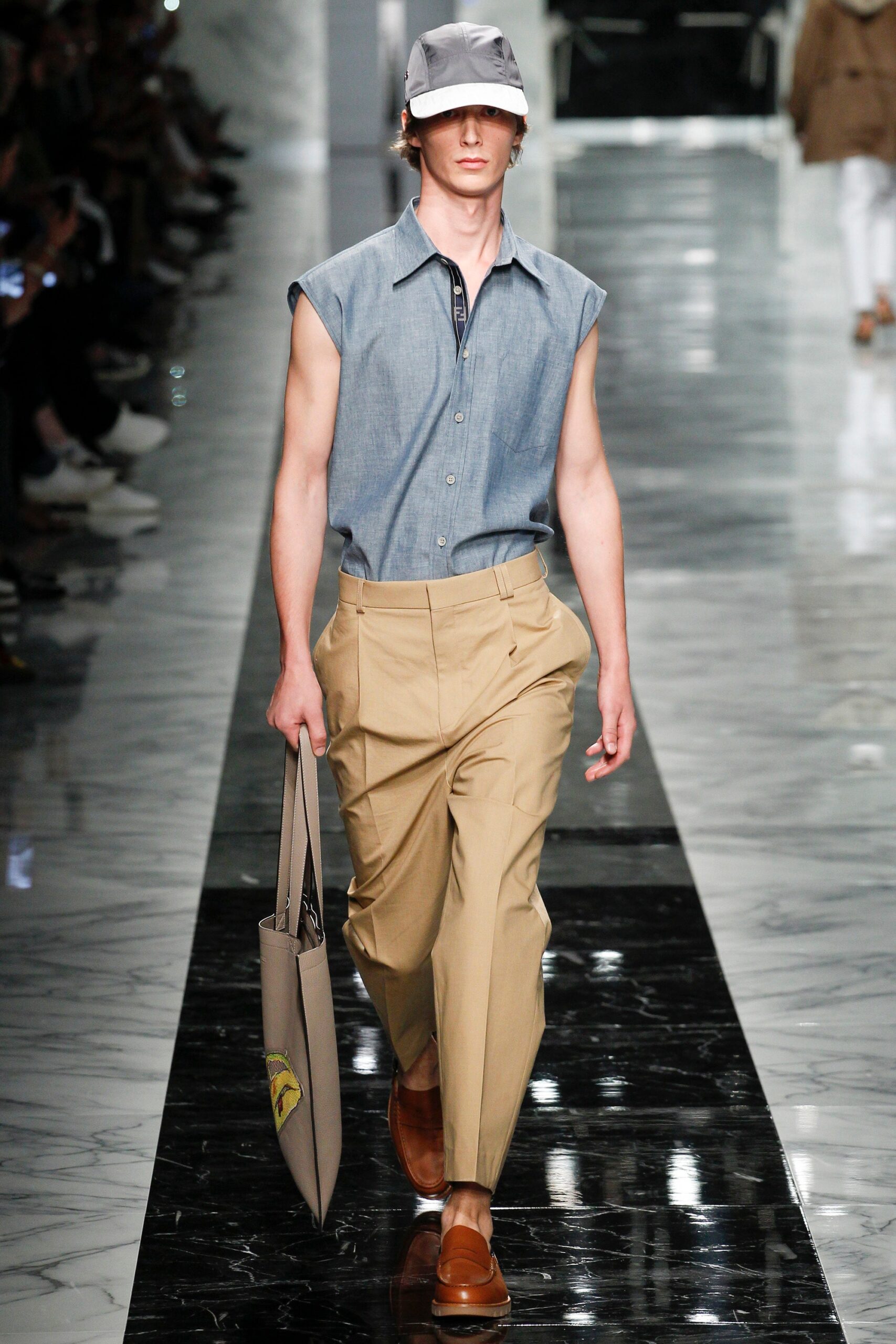 Fendi S/S 18 Menswear Look 2