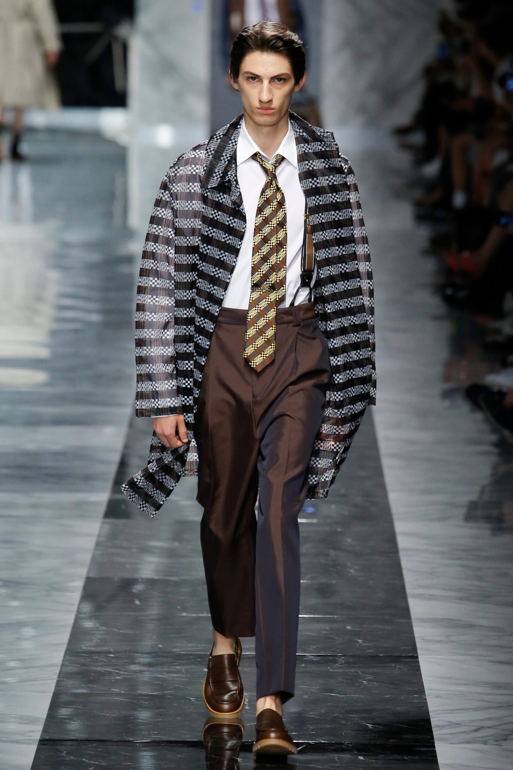 Fendi S/S 18 Menswear Look 9
