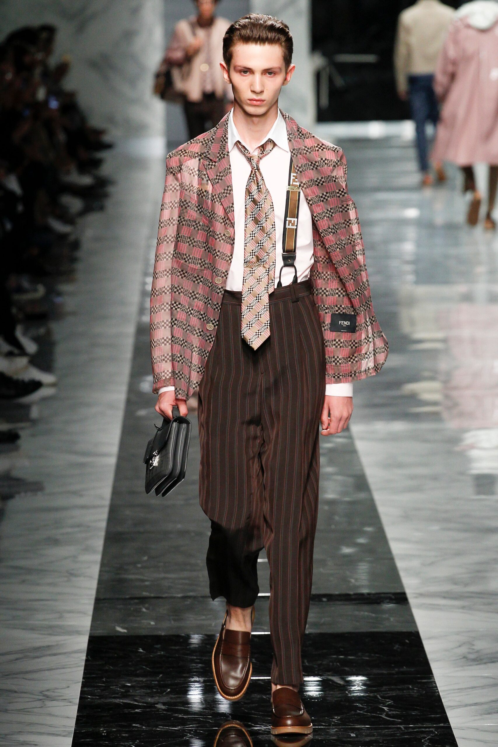 Fendi S/S 18 Menswear Look 10