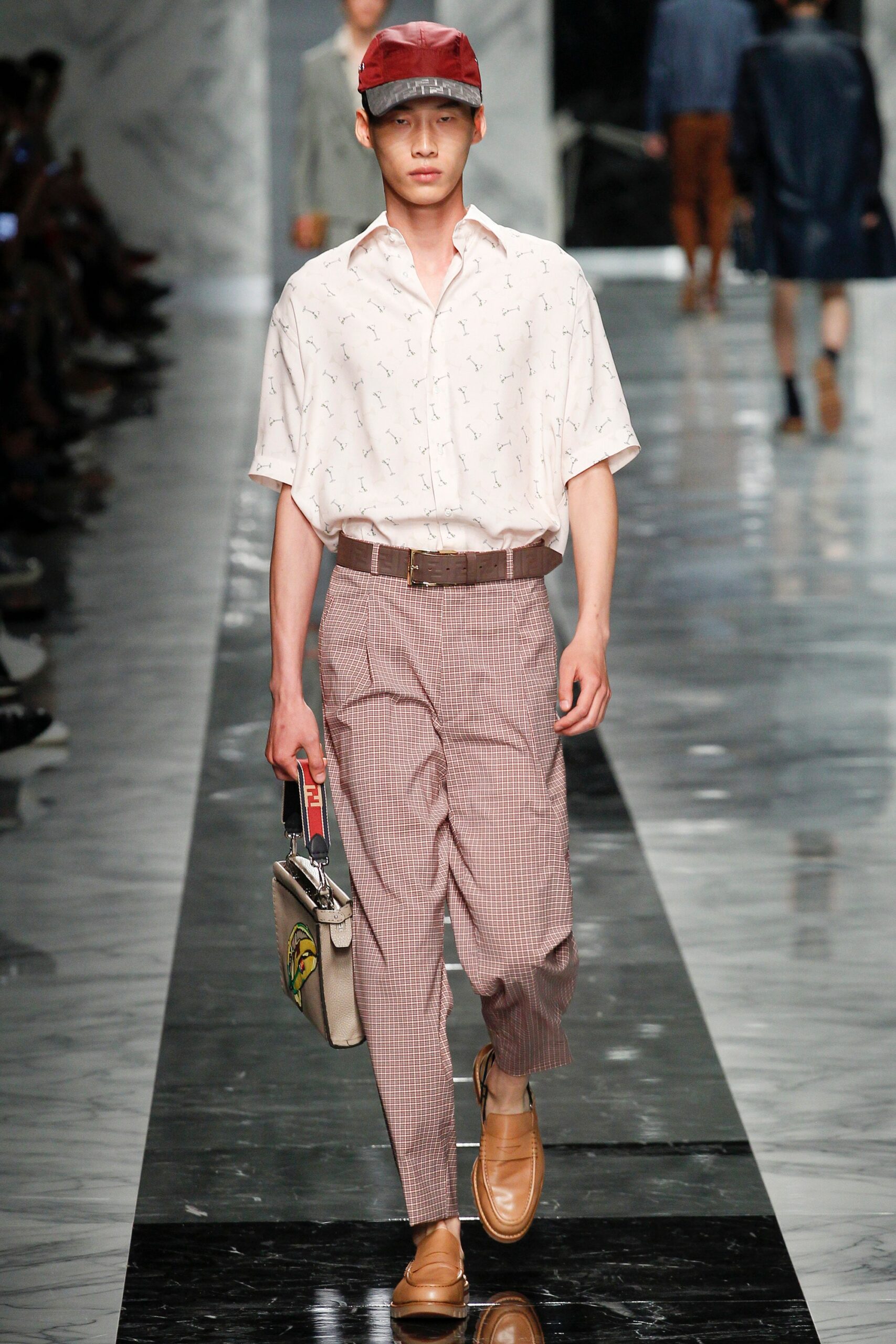 Fendi S/S 18 Menswear Look 40