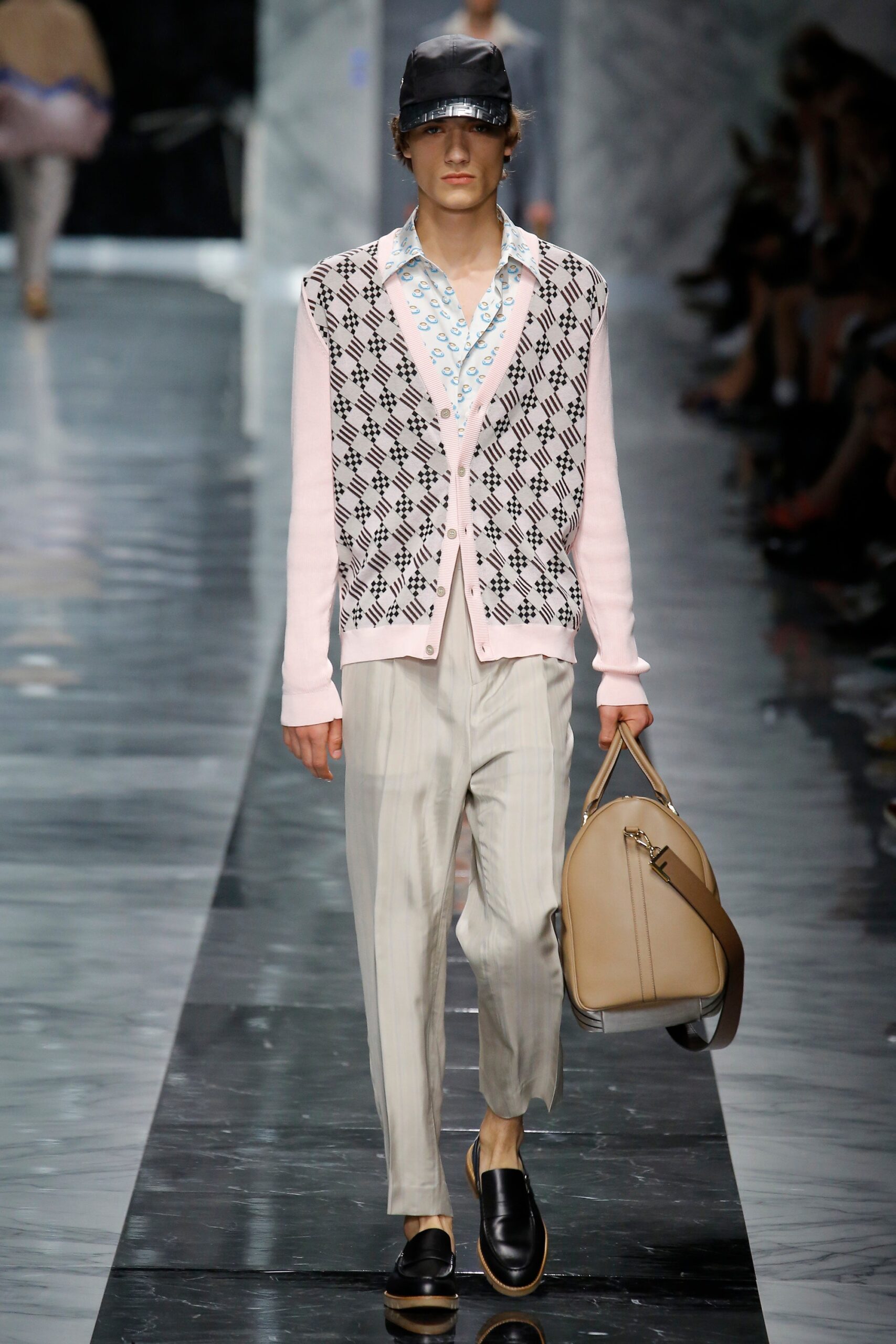 Fendi S/S 18 Menswear Look 43