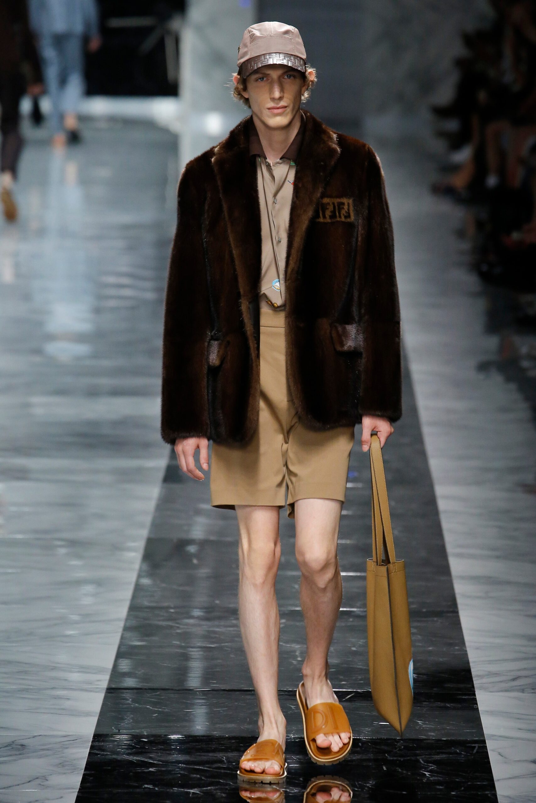Fendi S/S 18 Menswear Look 49