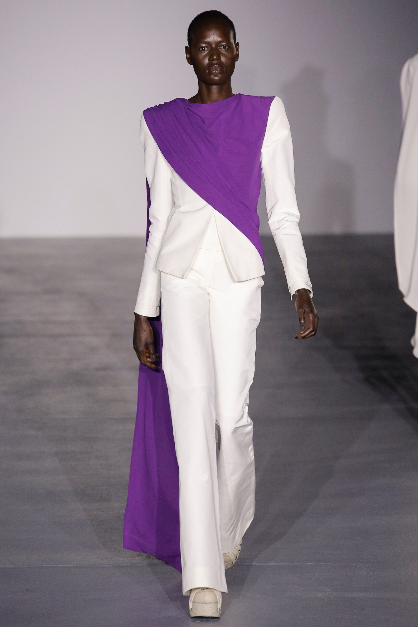 Gareth Pugh S/S 17 Look 15