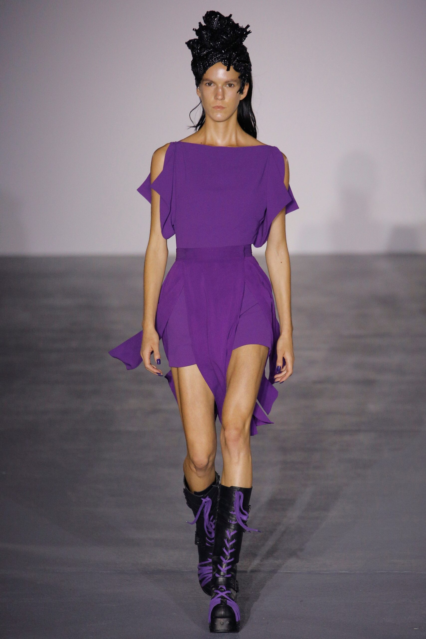 Gareth Pugh S/S 17 Look 16