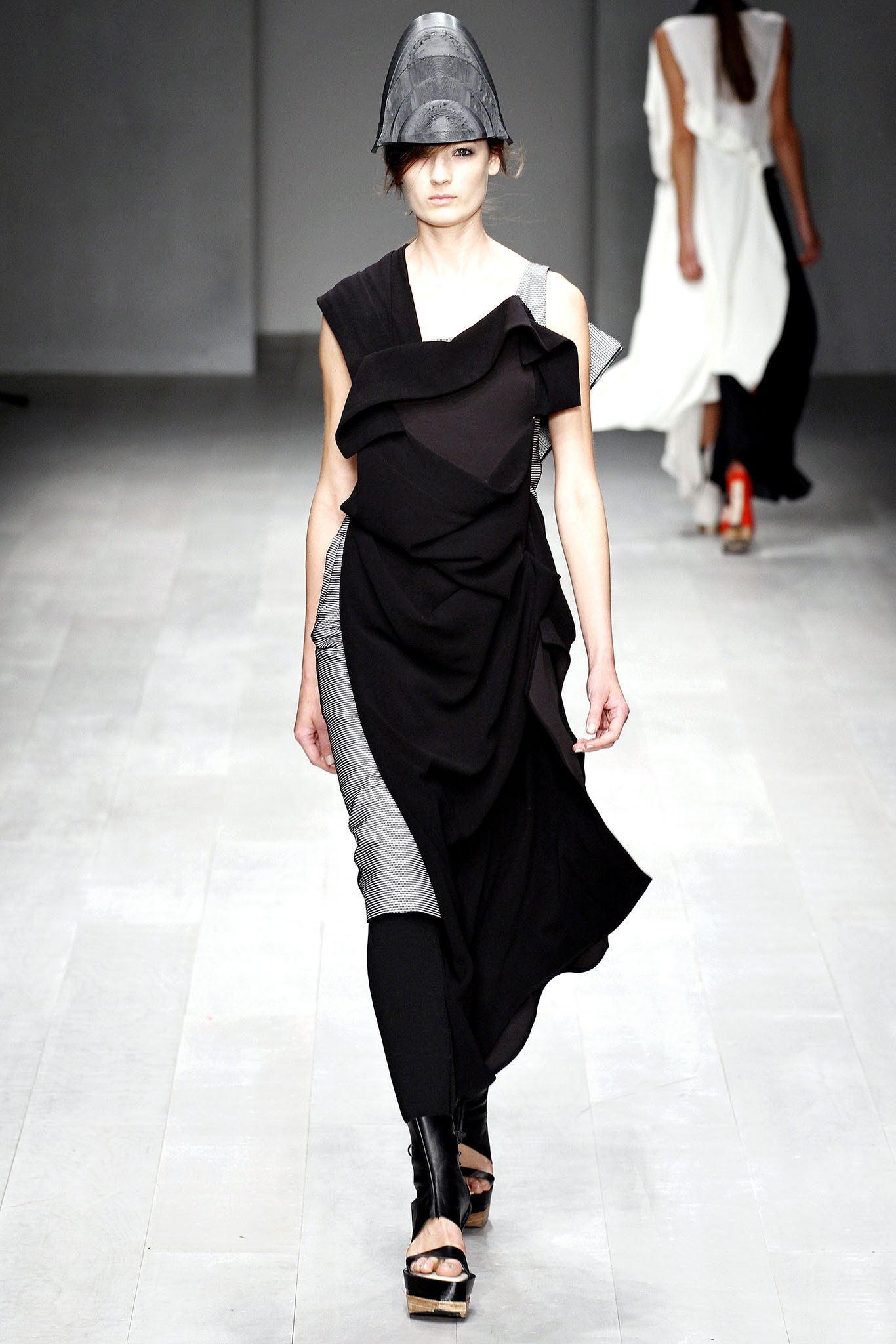 Fashion Fringe S/S 13 Look 2