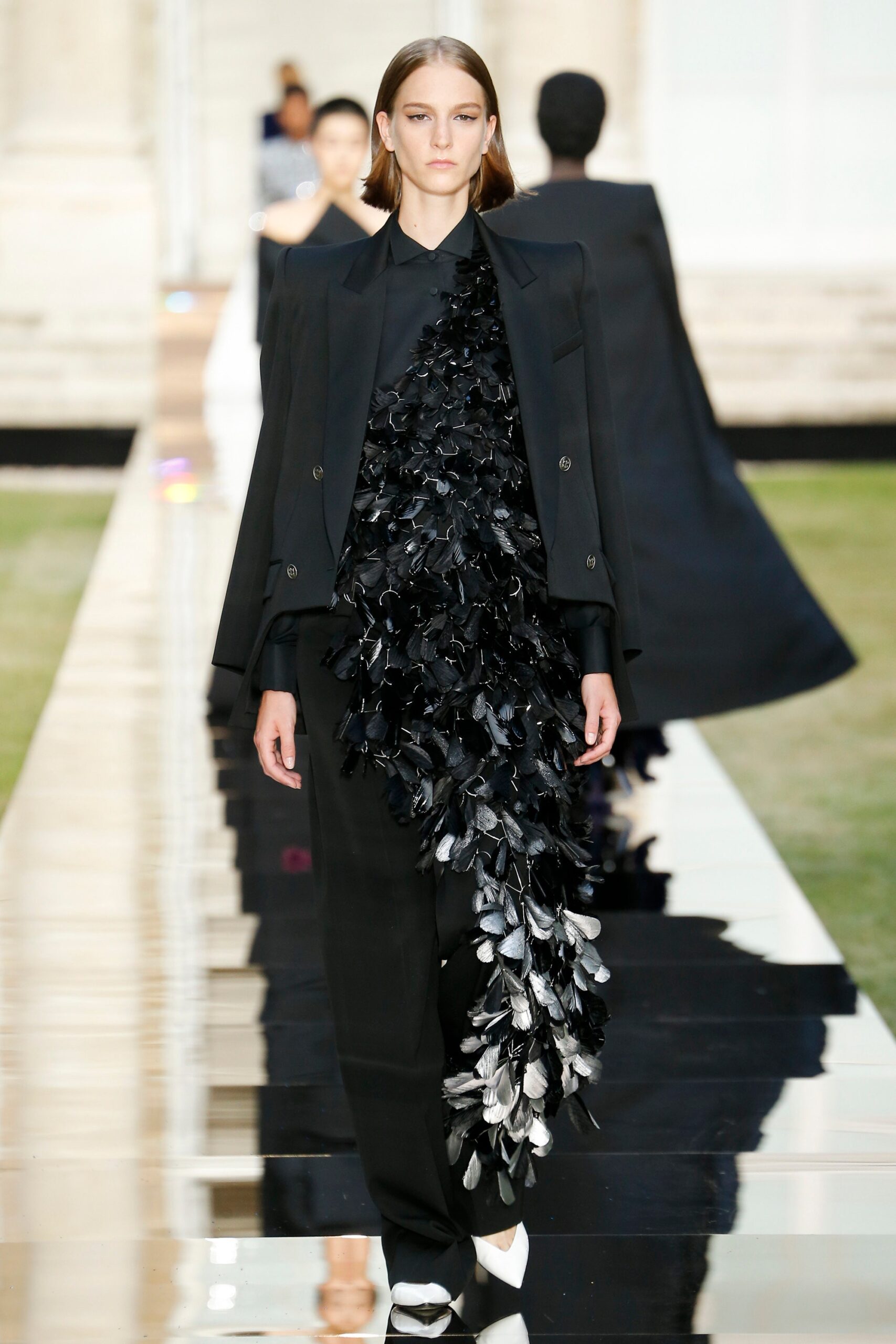 Givenchy F/W 18 Couture Look 2