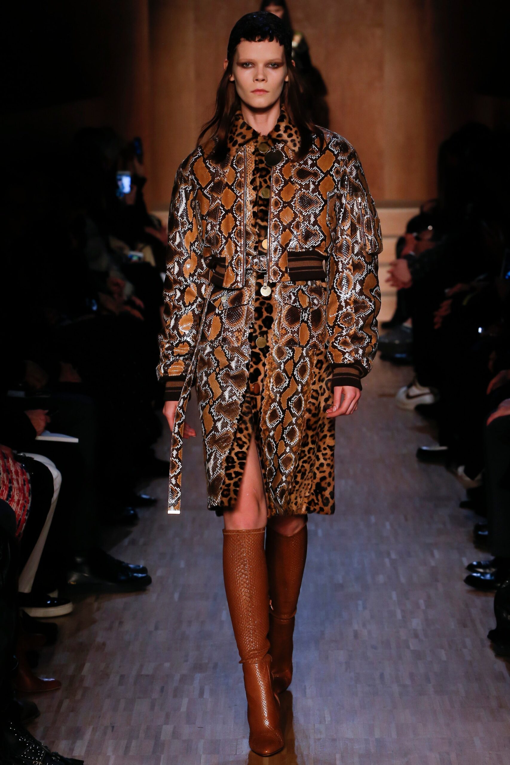Givenchy Fall 2016 Ready-to-Wear