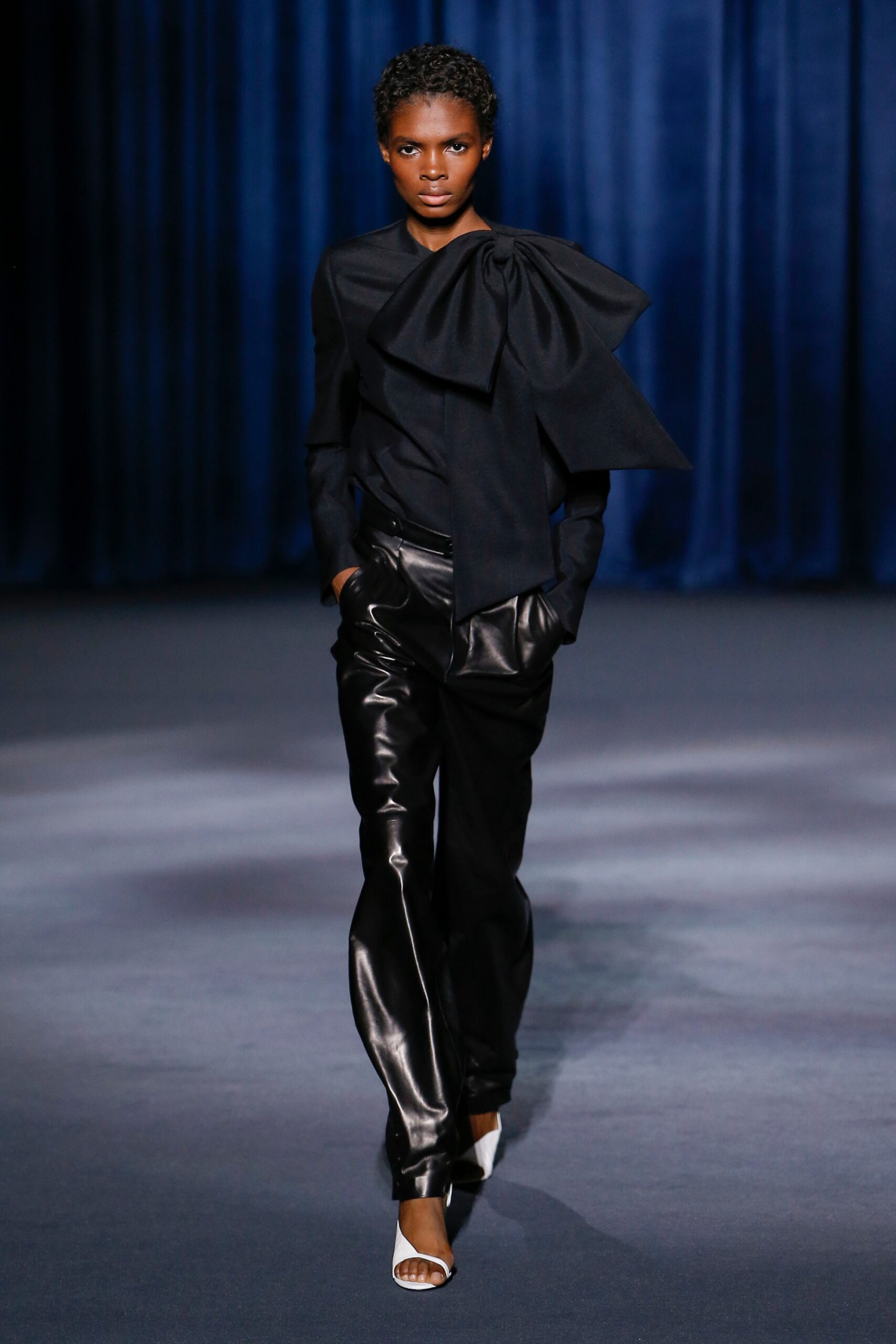 Givenchy F/W 18 Look 8