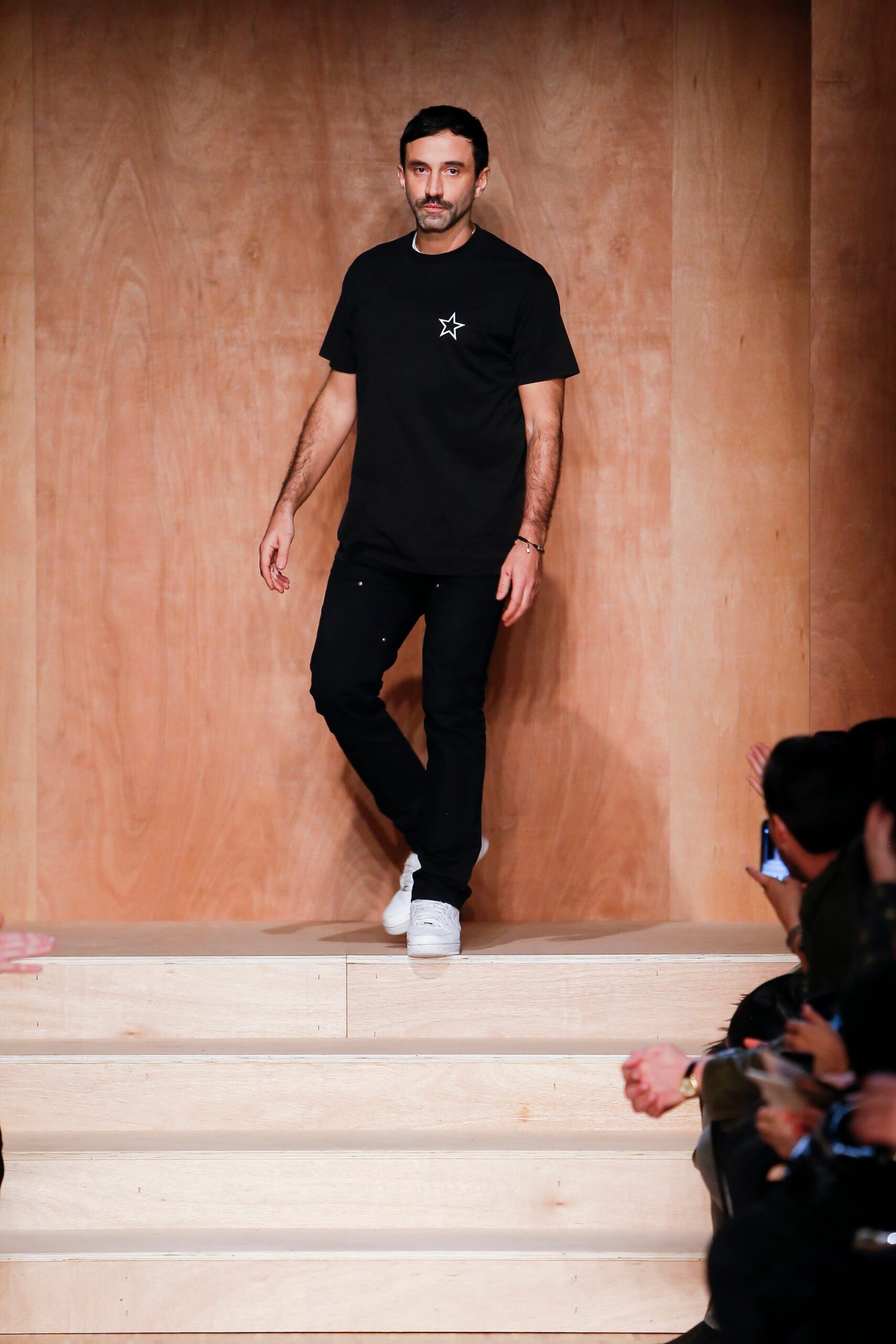Givenchy F/W 16 Look 6