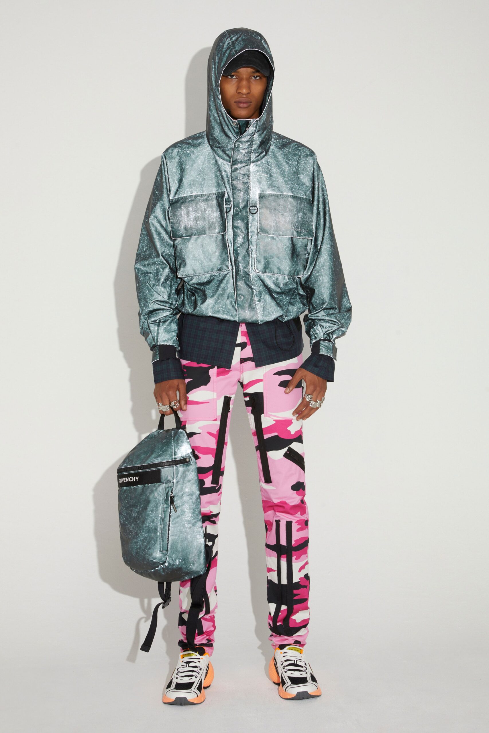 Givenchy F/W 23 Look 13