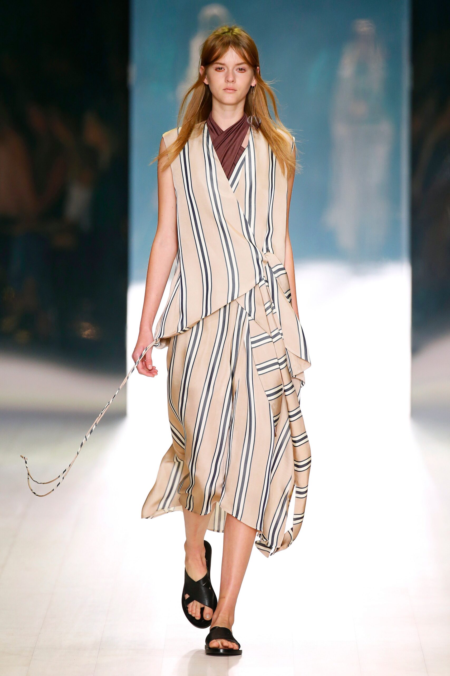 Ginger & Smart Australia Resort 17 Look 14