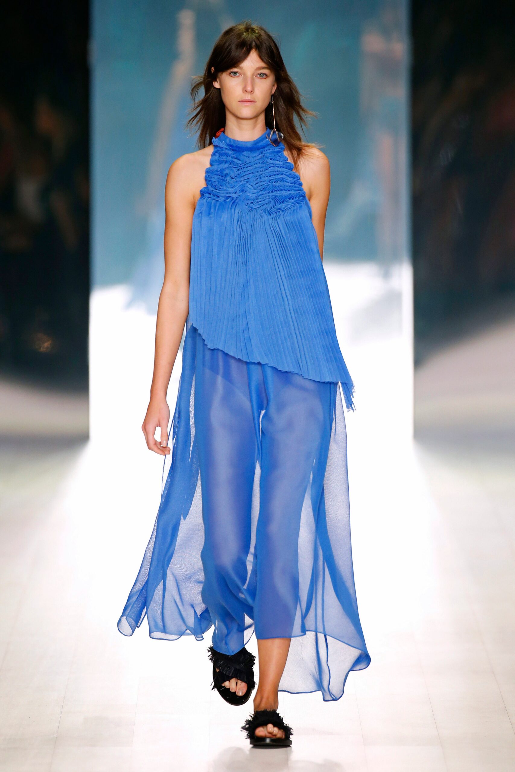 Ginger & Smart Australia Resort 17 Look 23