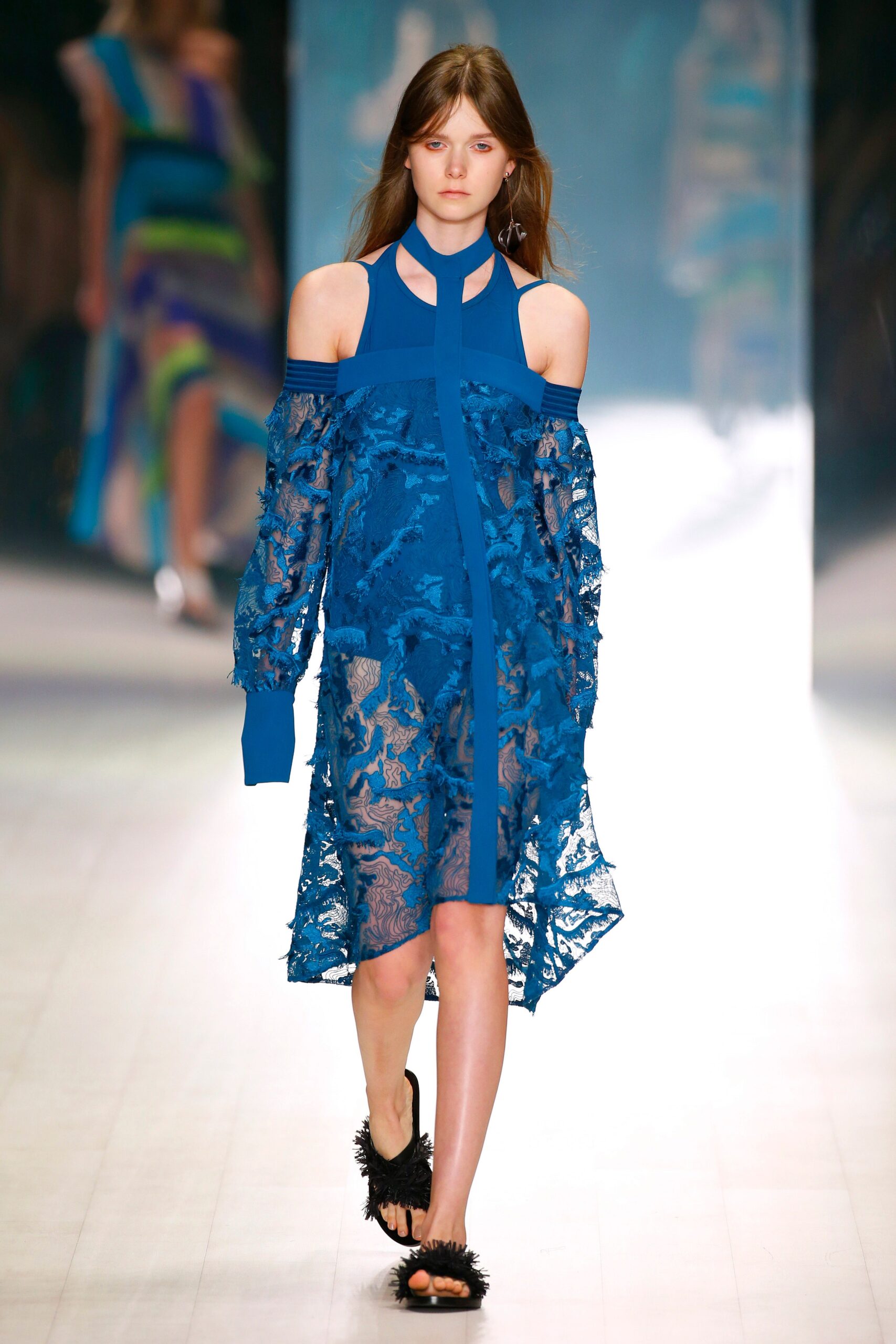Ginger & Smart Australia Resort 17 Look 26