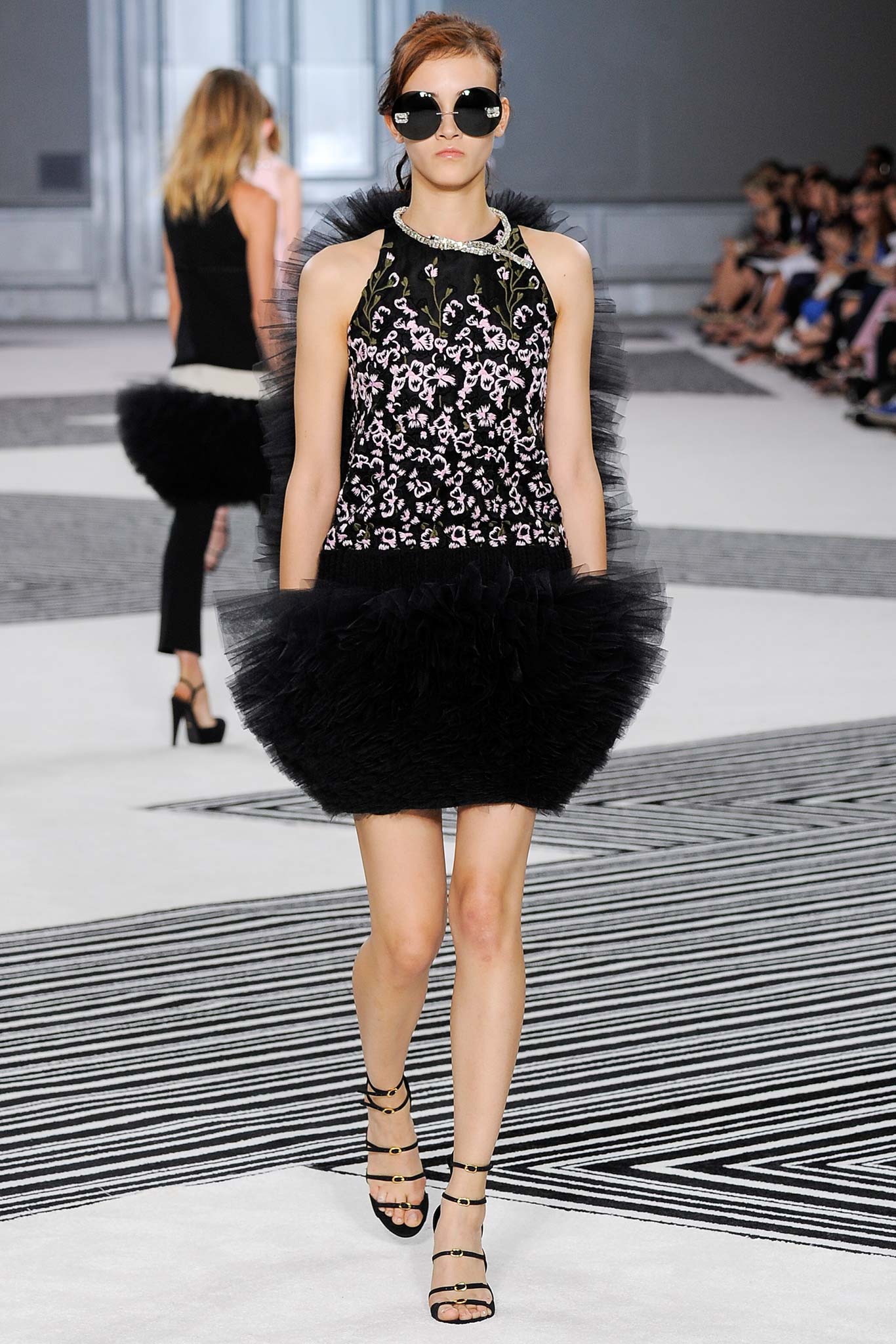 Giambattista Valli F/W 15 Couture Look 2