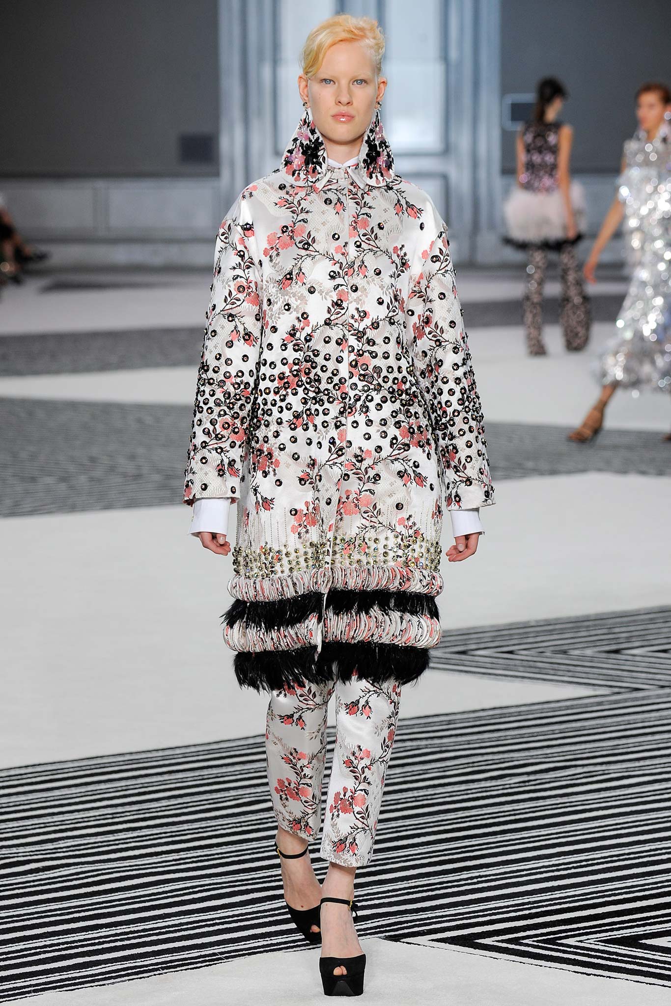 Giambattista Valli F/W 15 Couture Look 12