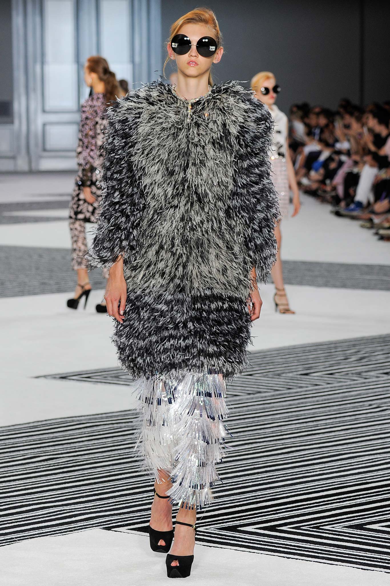 Giambattista Valli F/W 15 Couture Look 15