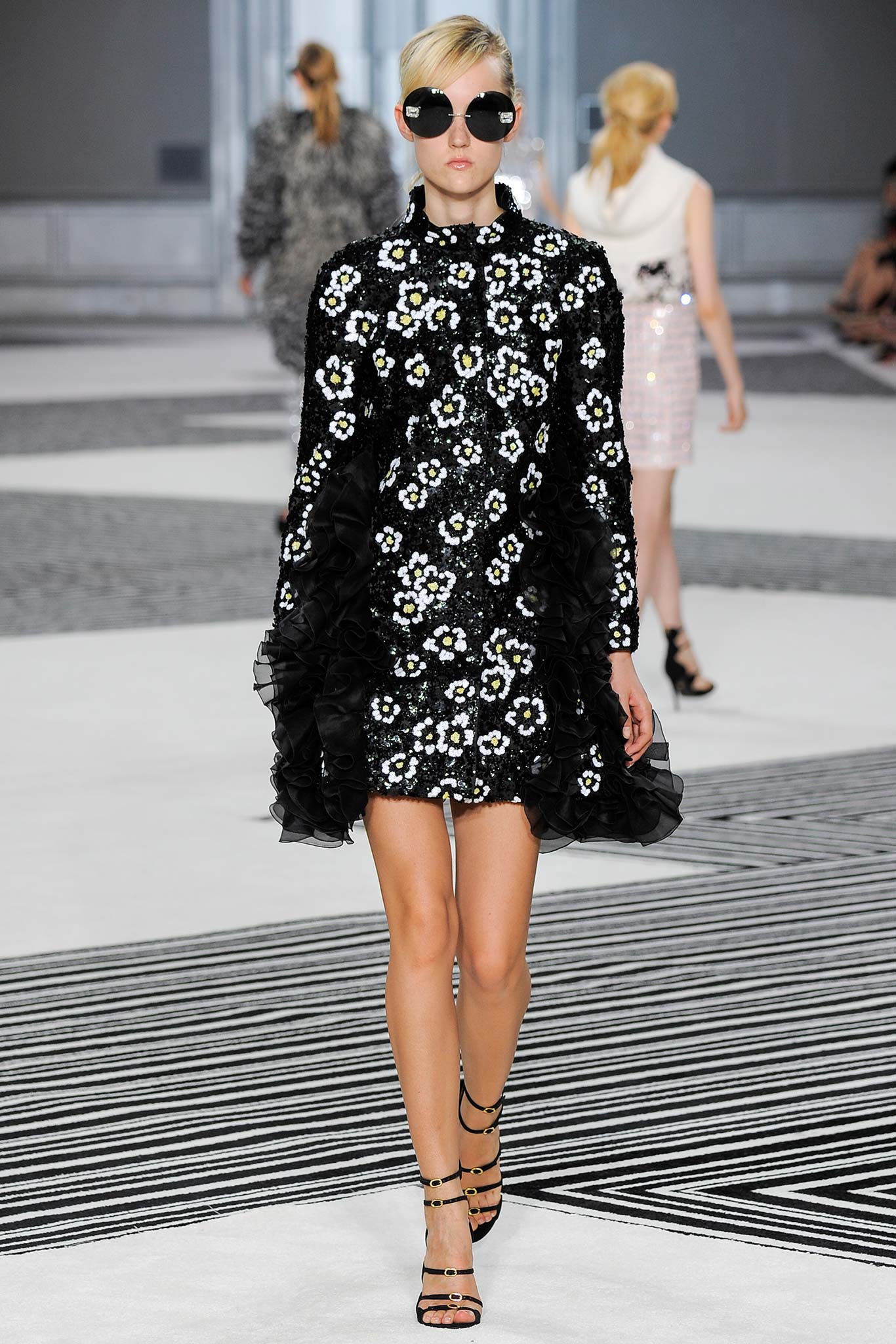 Giambattista Valli F/W 15 Couture Look 17