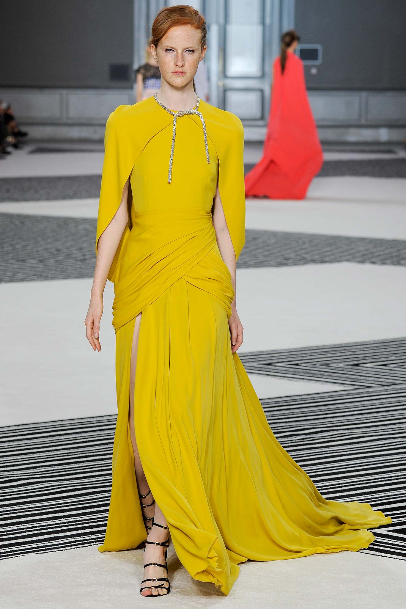 Giambattista Valli F/W 15 Couture Look 30