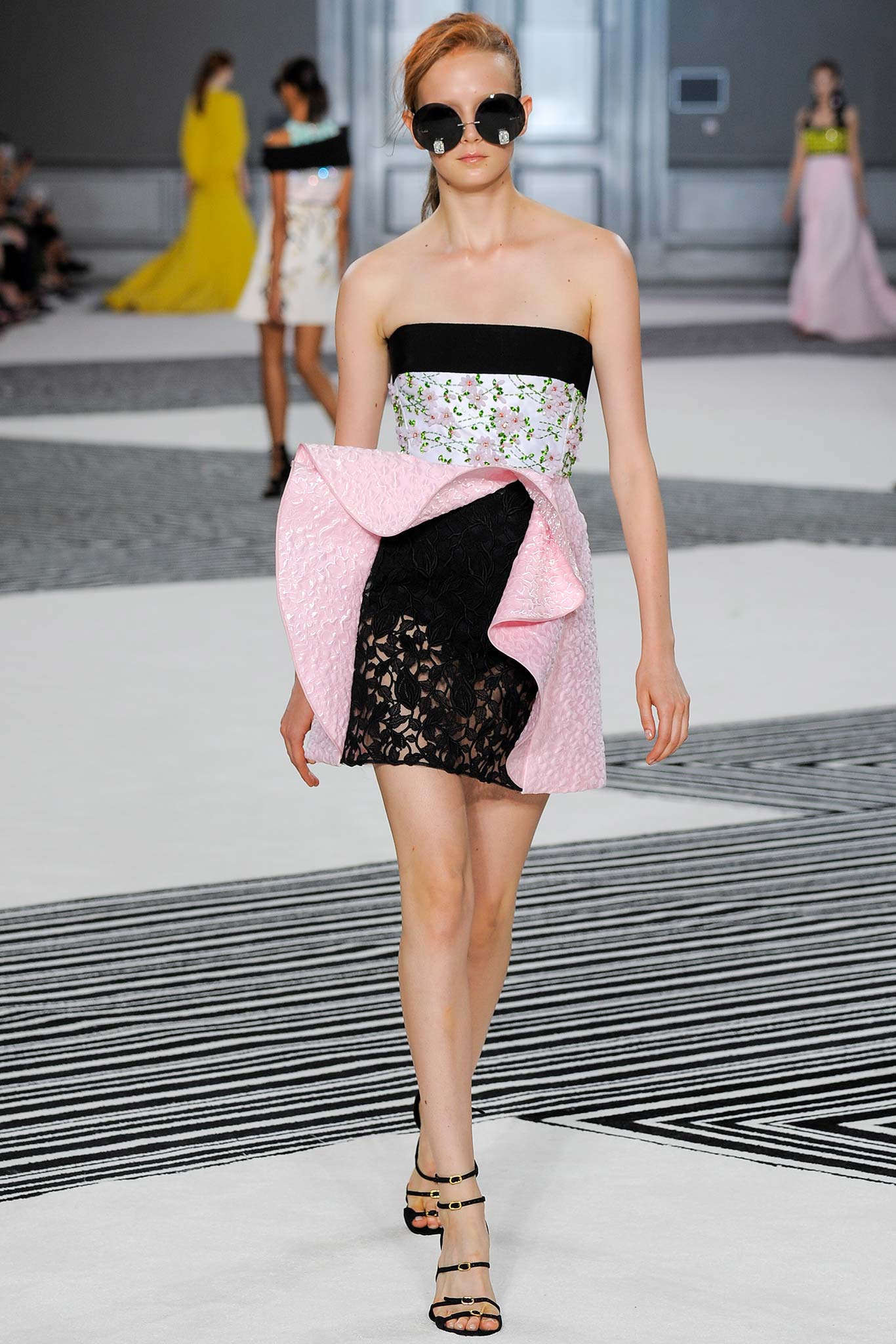 Giambattista Valli F/W 15 Couture Look 33
