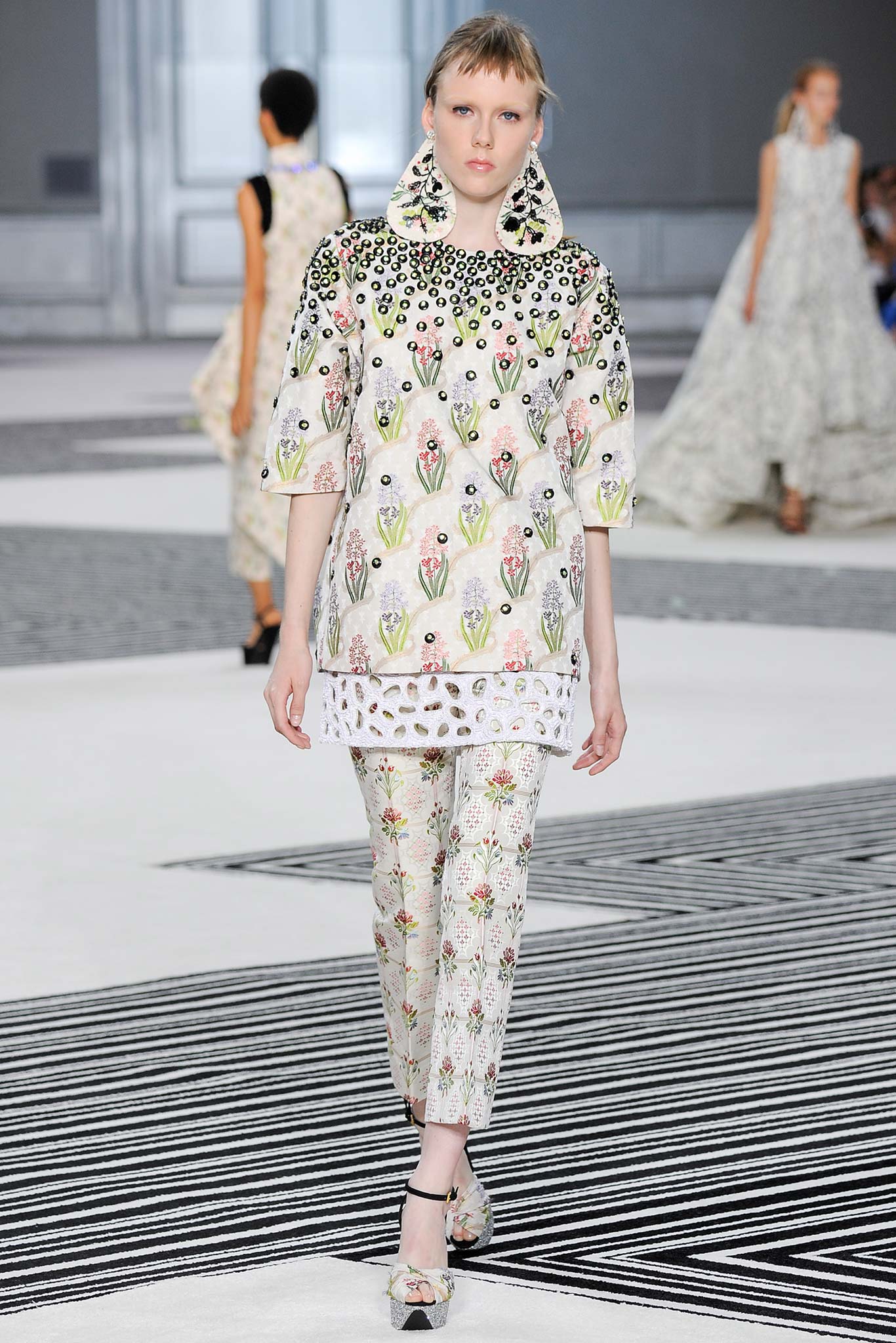 Giambattista Valli F/W 15 Couture Look 40