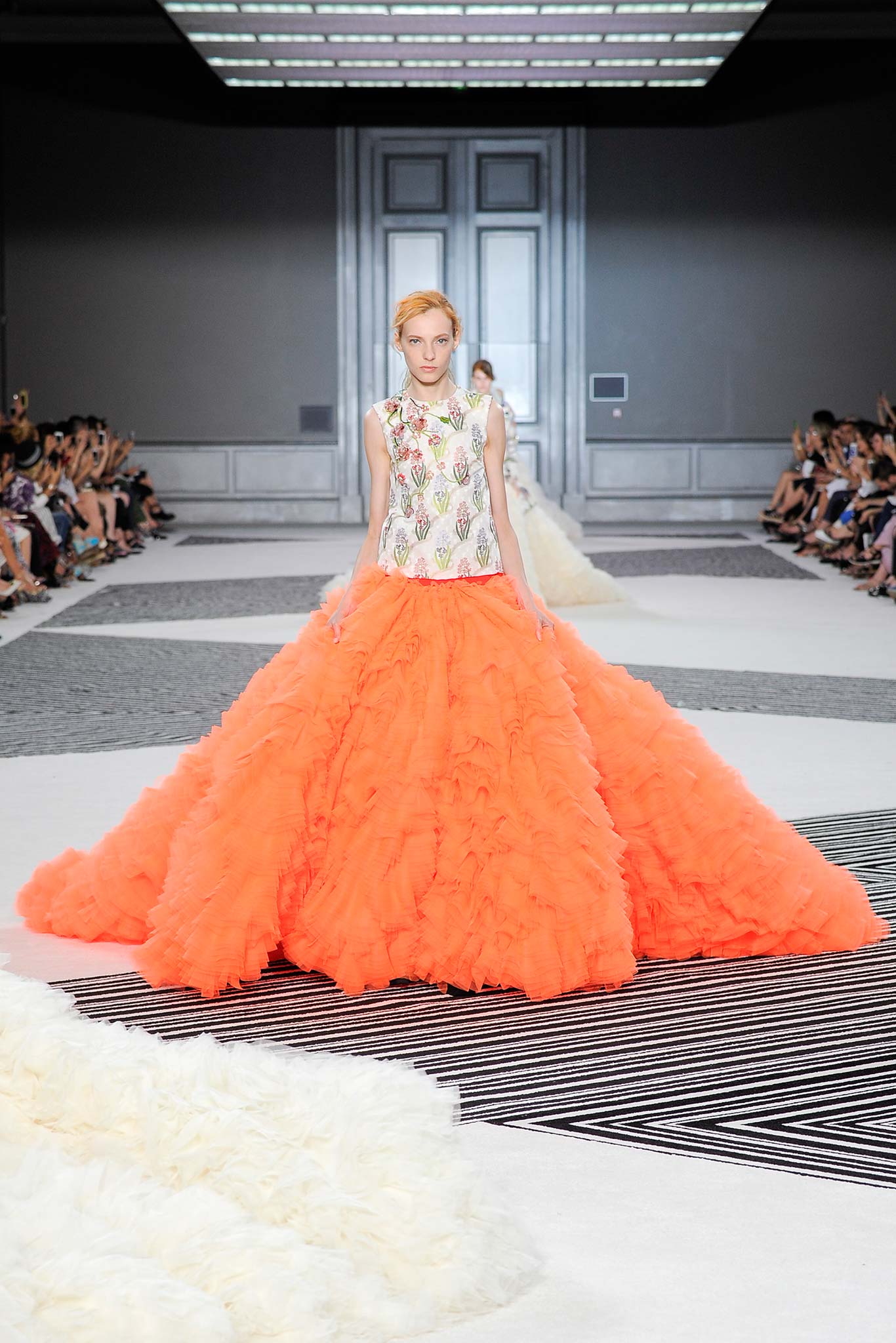 Giambattista Valli F/W 15 Couture Look 47