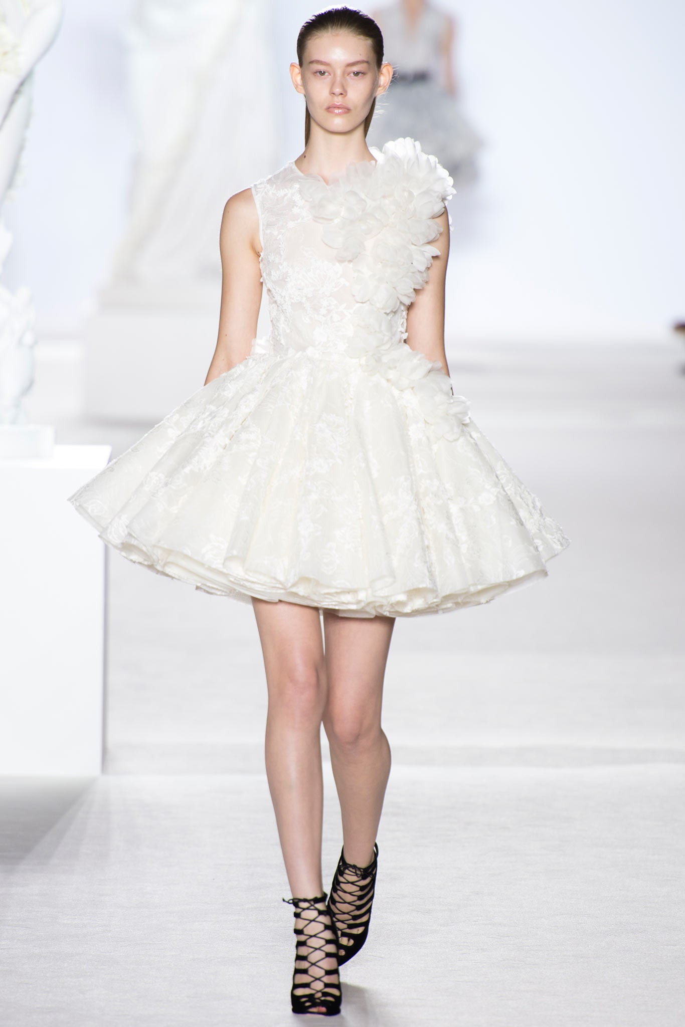 Giambattista Valli F/W 13 Couture Look 2