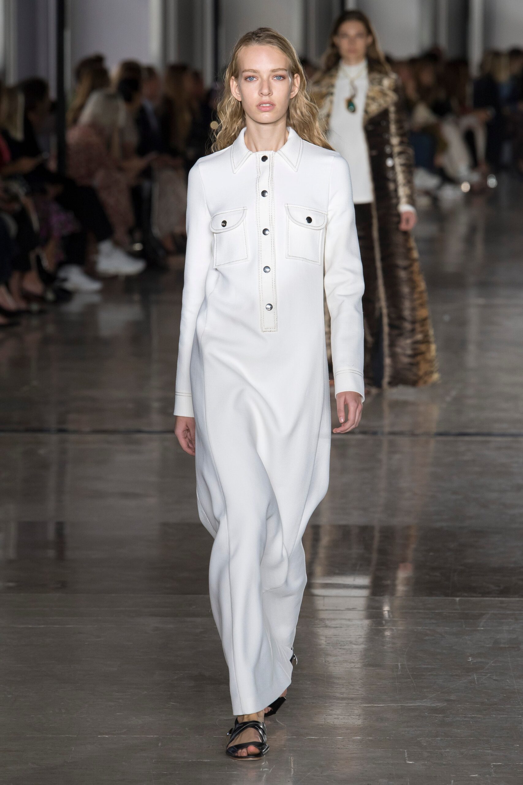 Giambattista Valli S/S 19 Look 2