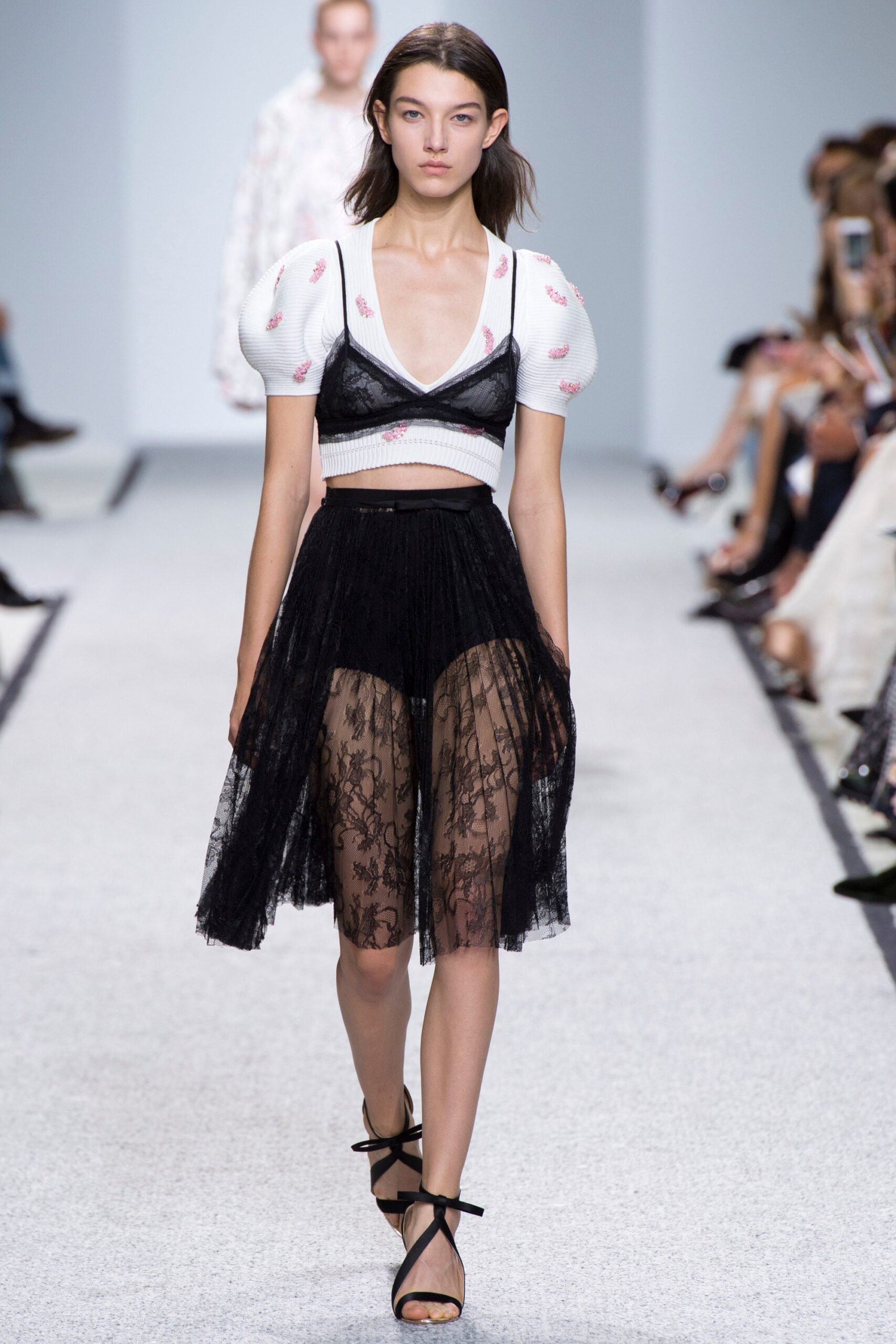 Giambattista Valli S/S 17 Look 2
