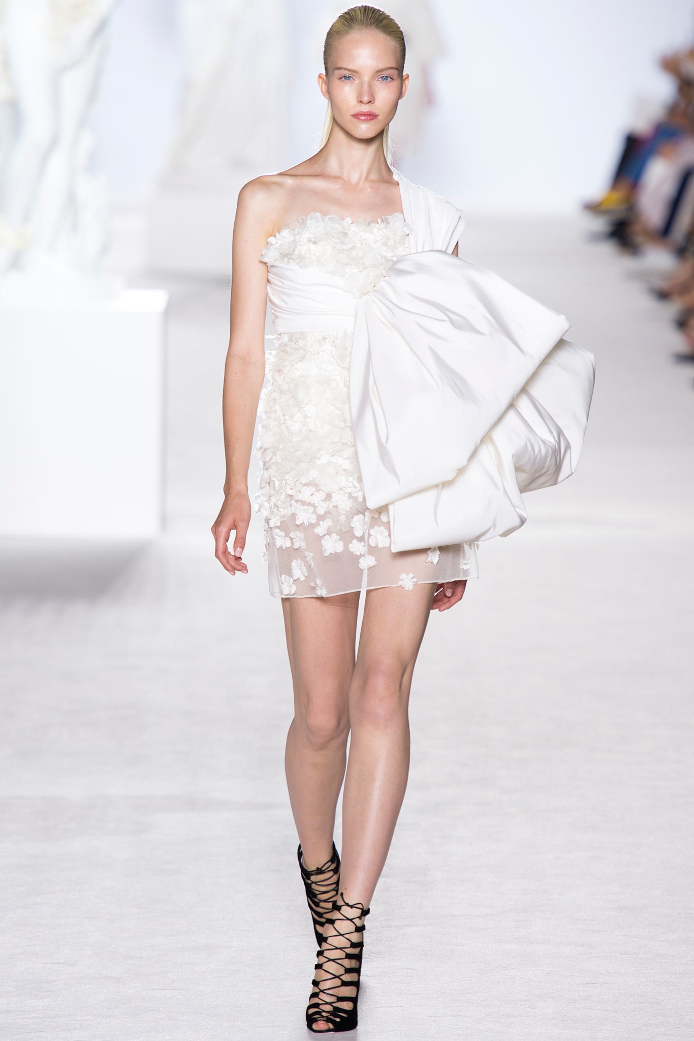 Giambattista Valli F/W 13 Couture Look 6