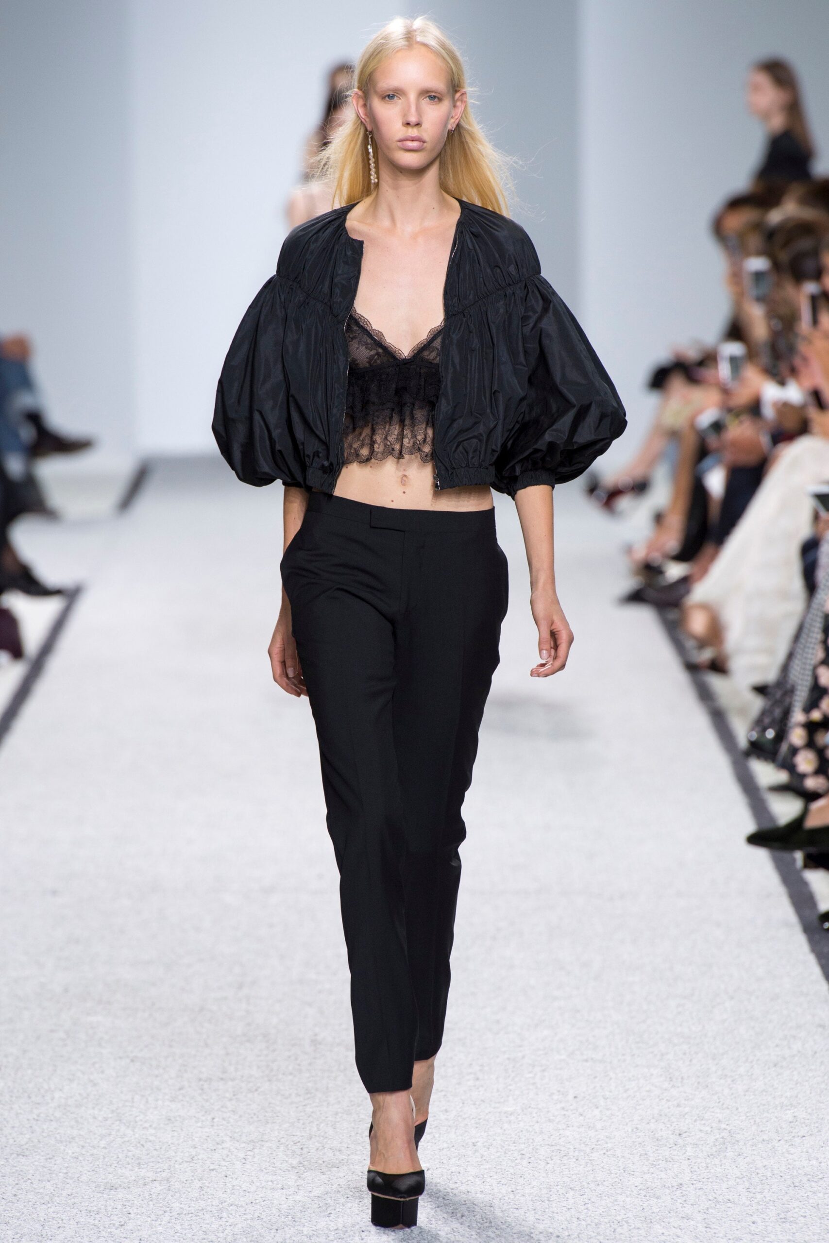 Giambattista Valli S/S 17 Look 3