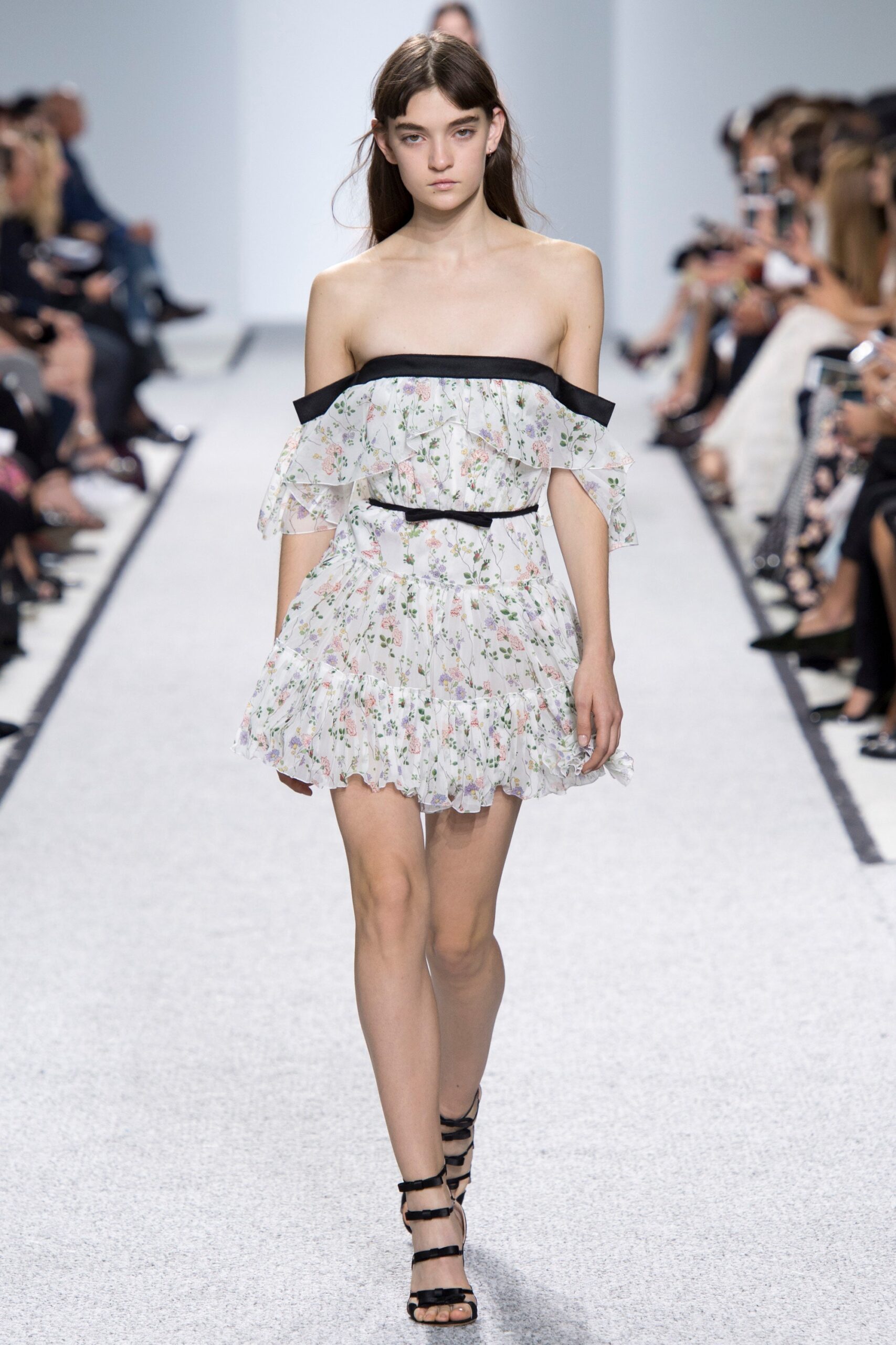Giambattista Valli S/S 17 Look 5